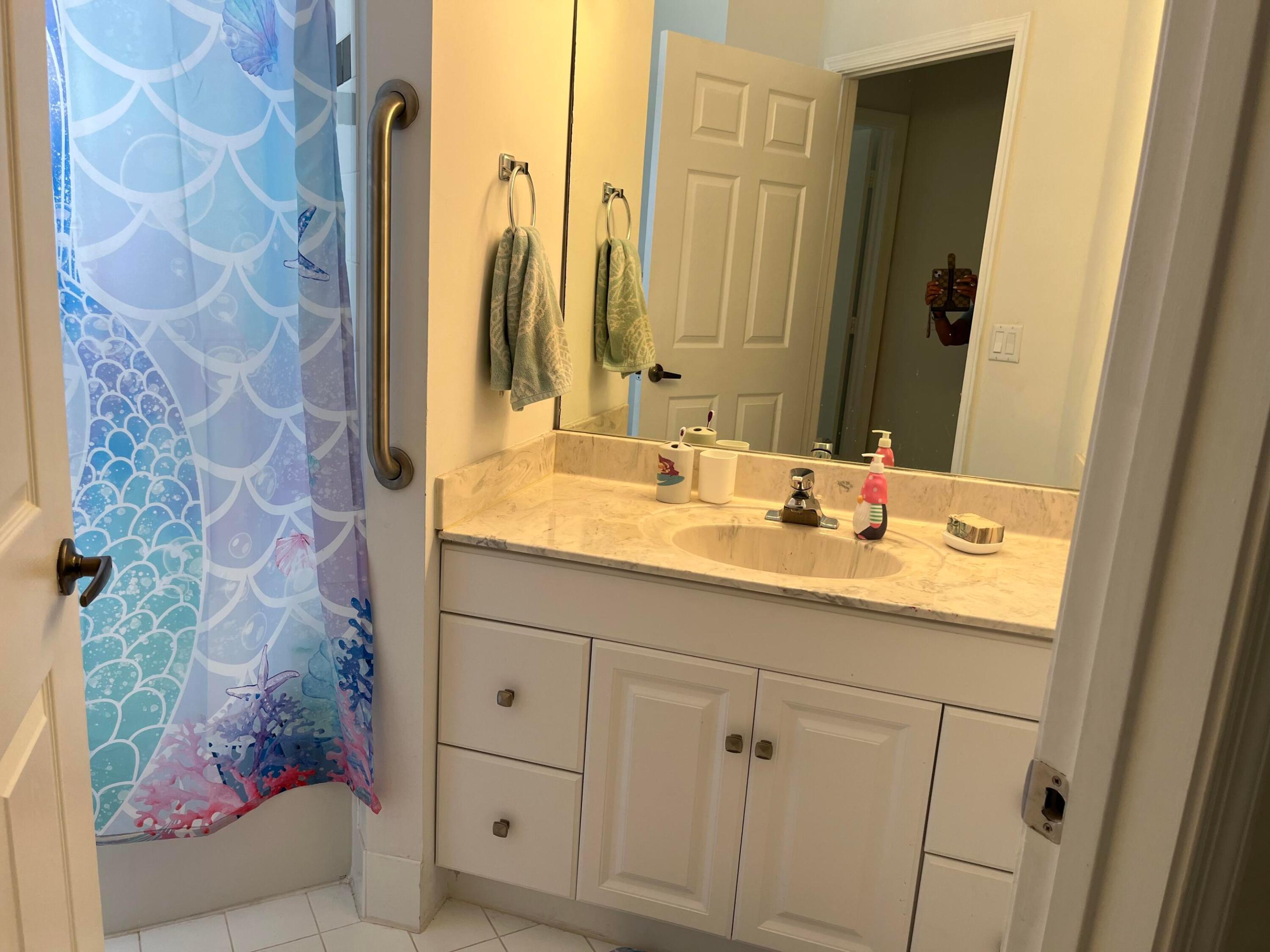 MIZNER POINTE OF BOCA VIA ANCHO - Residential Lease