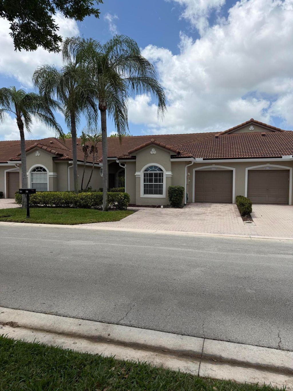 Photo of 21105 Via Solano, Boca Raton, FL 33433 (MLS # B26002843)