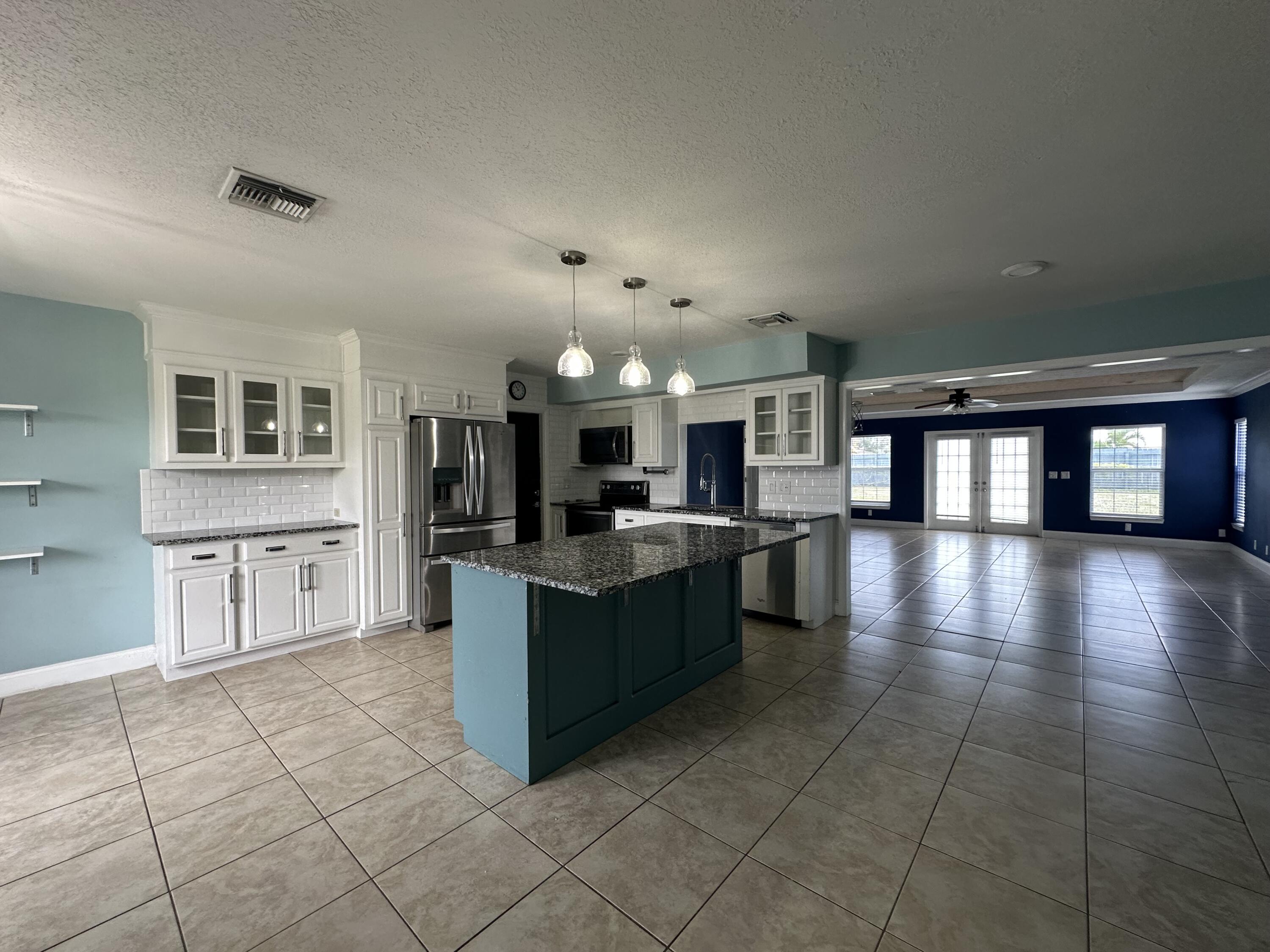 PORT ST LUCIE SECTION 6 - Residential Lease