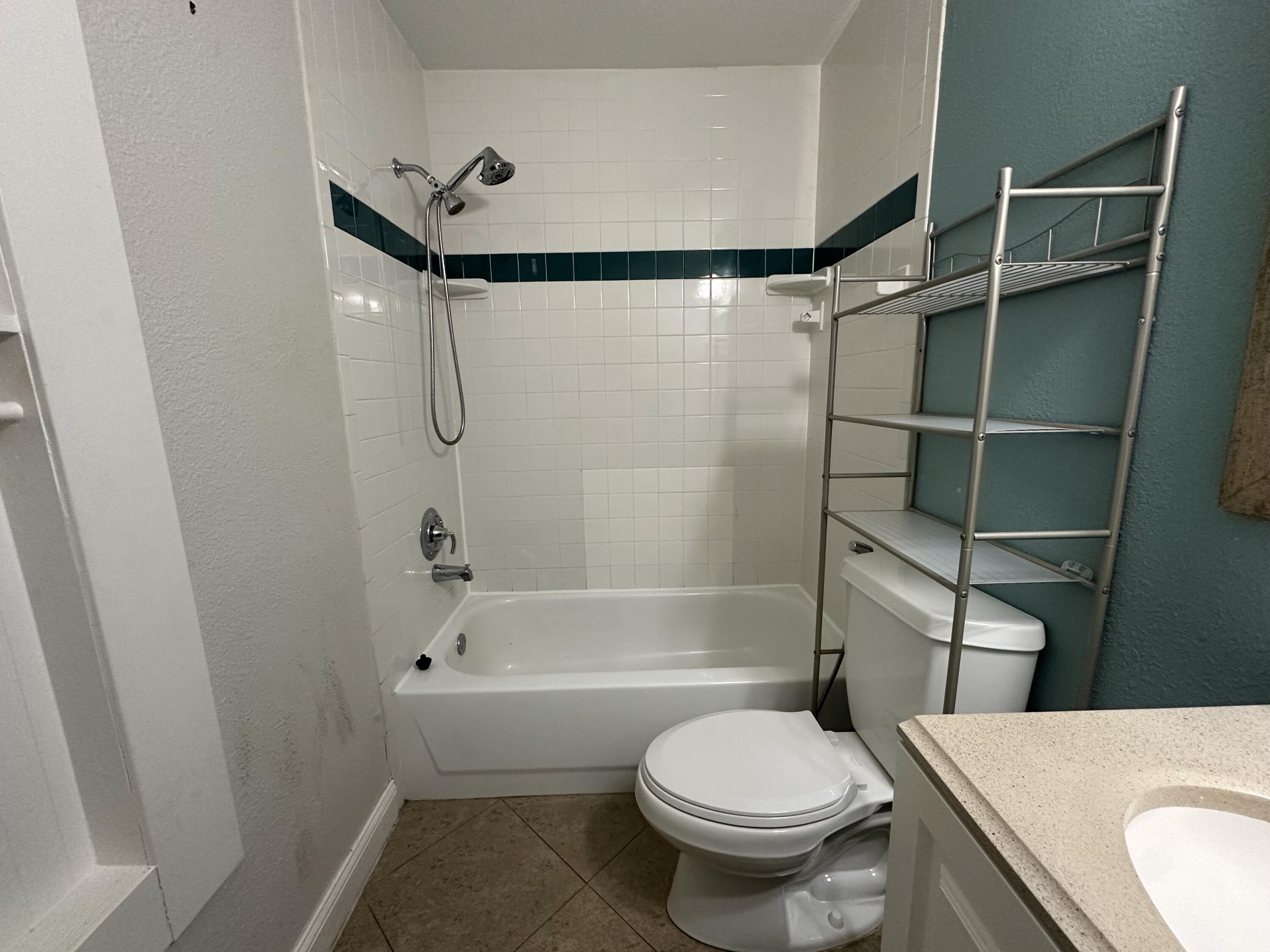 PORT ST LUCIE SECTION 6 - Residential Lease