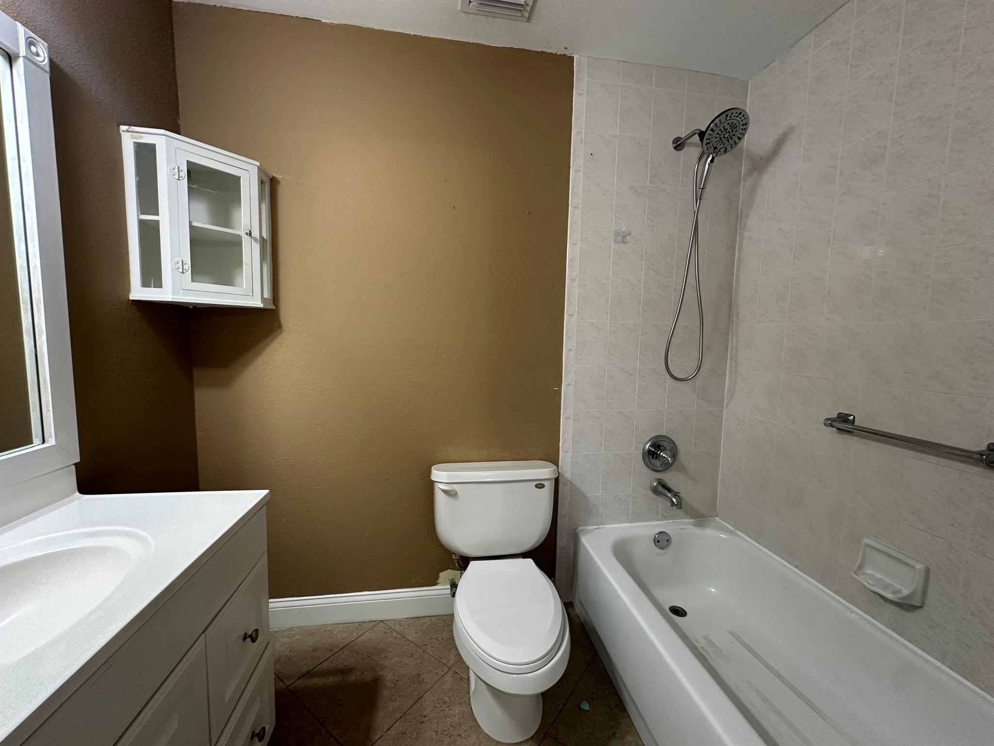 PORT ST LUCIE SECTION 6 - Residential Lease