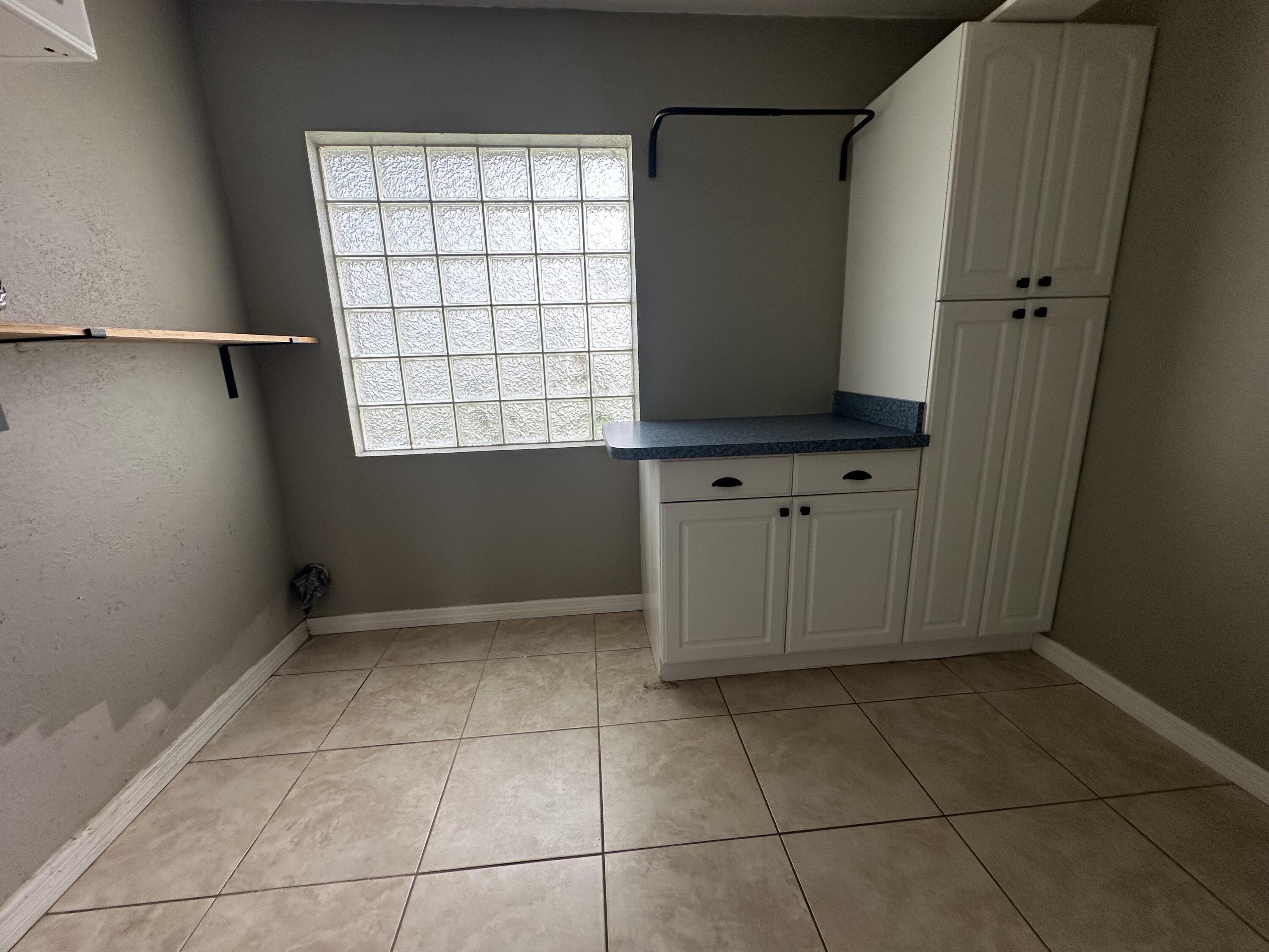 PORT ST LUCIE SECTION 6 - Residential Lease