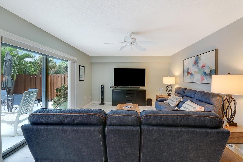 Photo of 3033 30th Court, Jupiter, FL 33477 (MLS # R10923457)