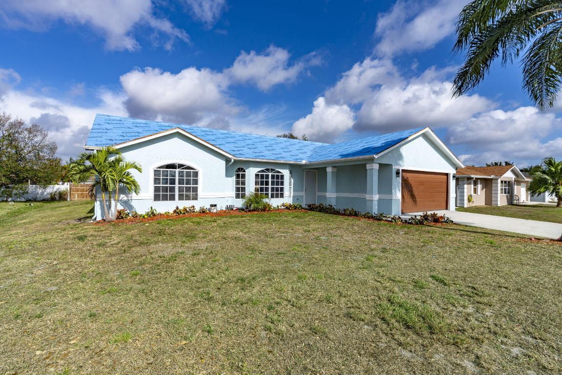 125 NE Jettie Terrace, Port St Lucie, FL, 34983/$469,900 4 125 NE Jettie Terrace