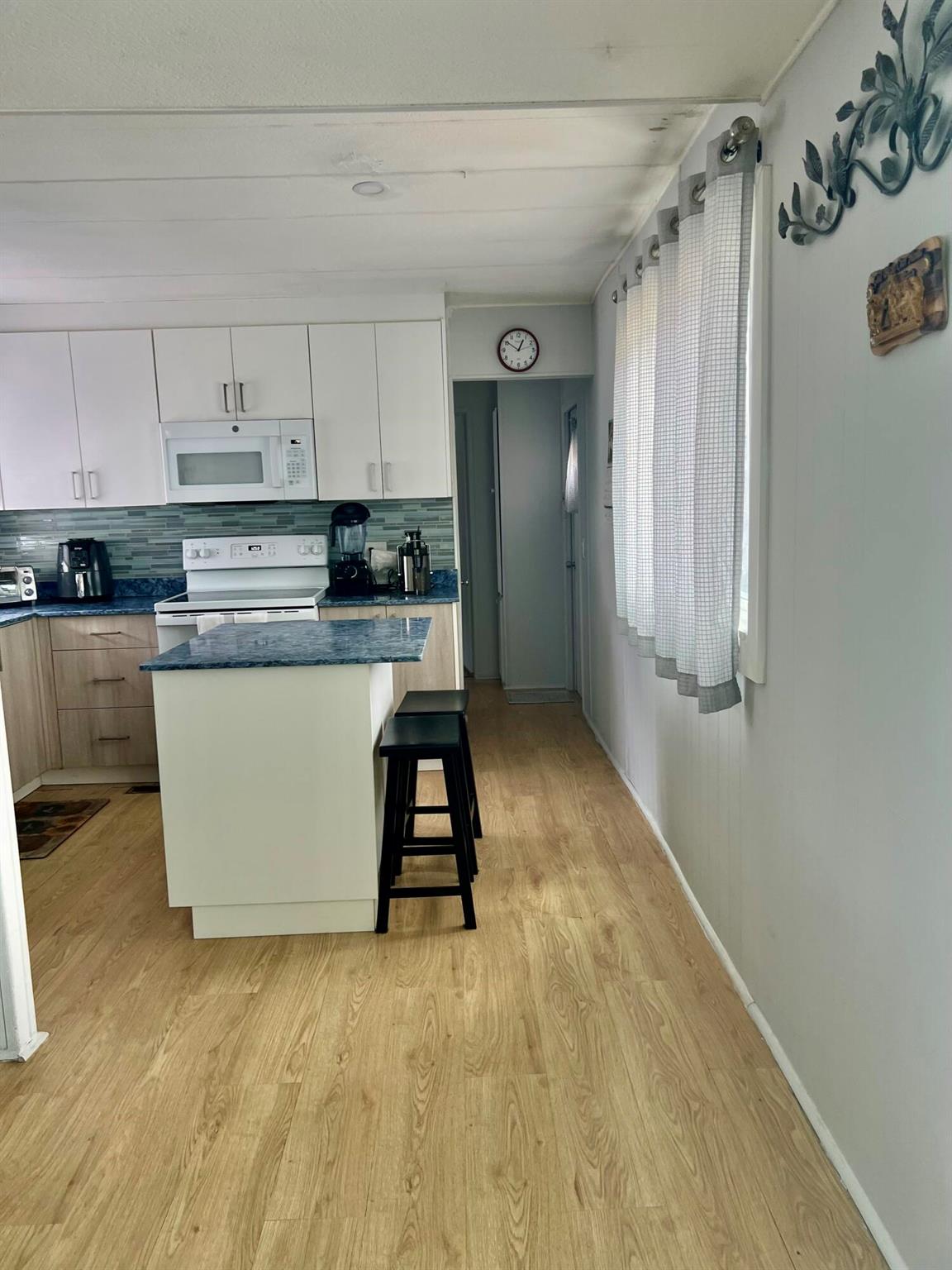 4540 NW 69th St J-05