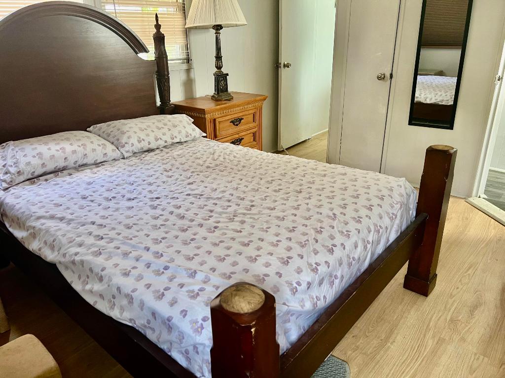 DEERFIELD LAKE - Residential