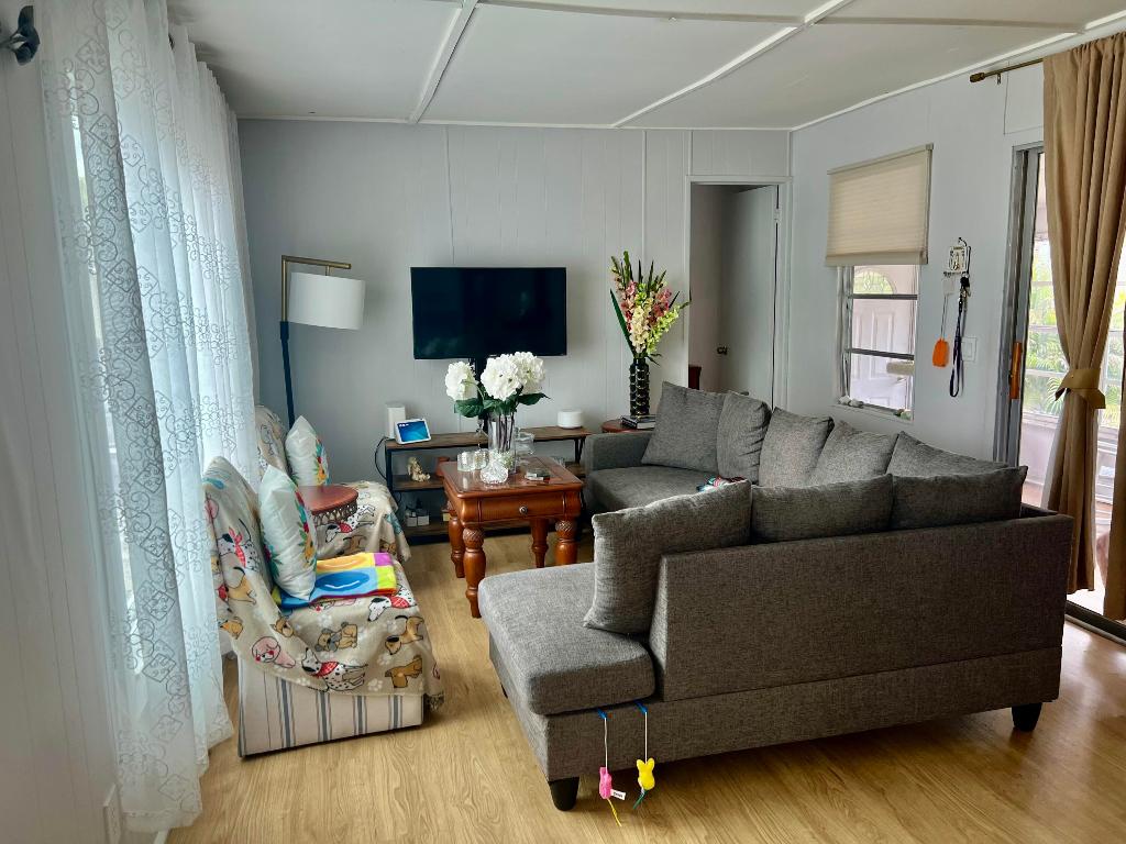 DEERFIELD LAKE - Residential