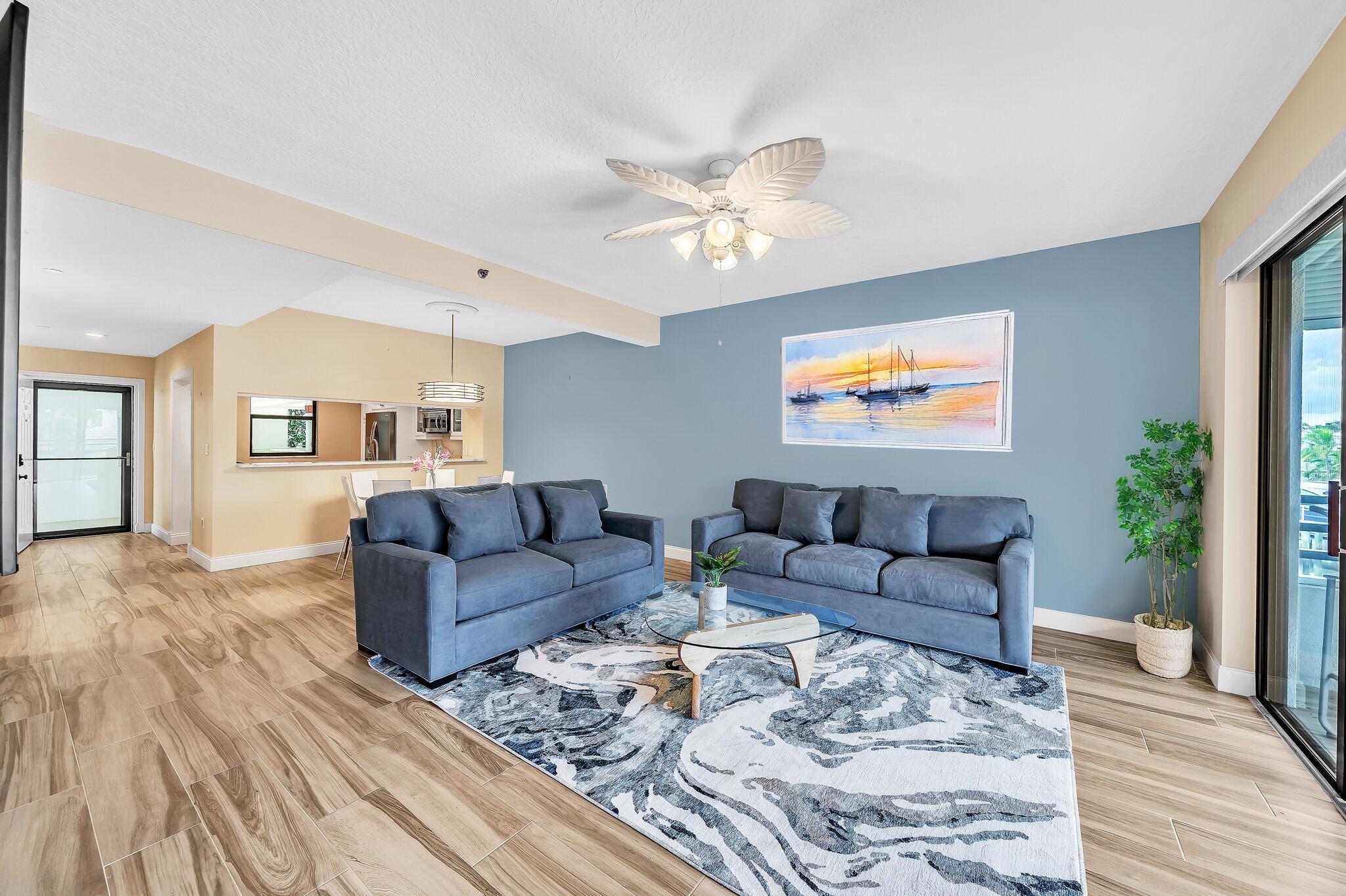 OAK HARBOUR CONDOS - Residential Lease