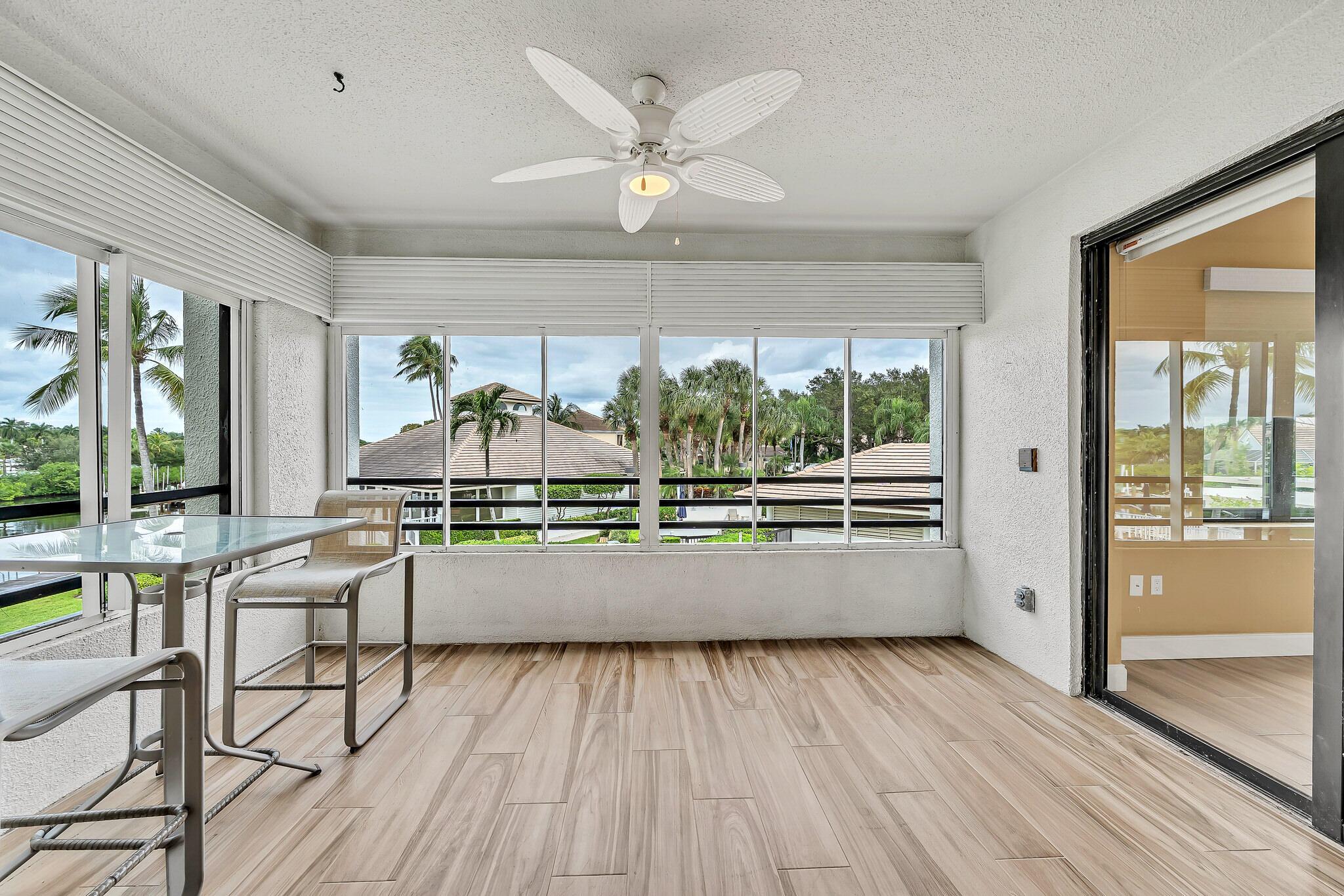 OAK HARBOUR CONDOS - Residential Lease