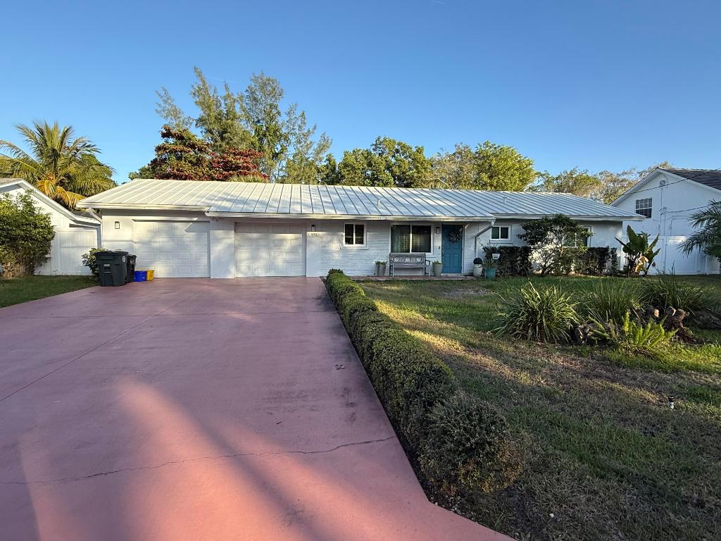 400 E Conference Drive