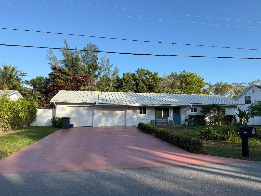 400 E Conference Drive