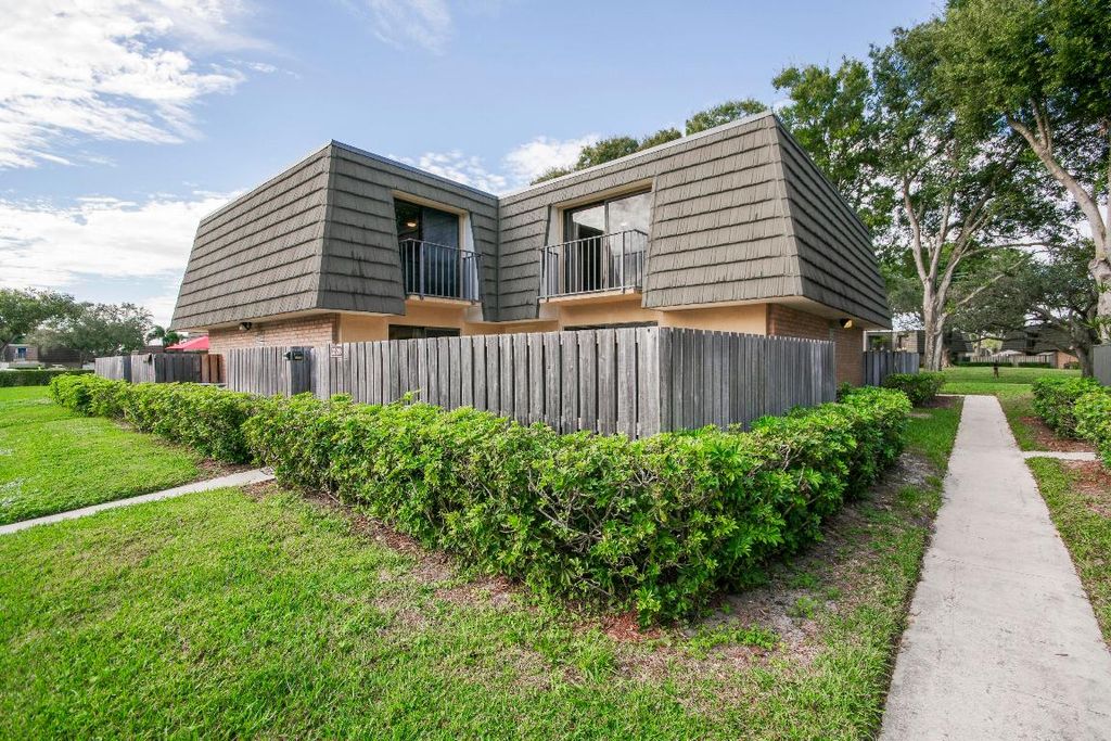 Photo of 3228 32nd Way, West Palm Beach, FL 33407 (MLS # R11152172)