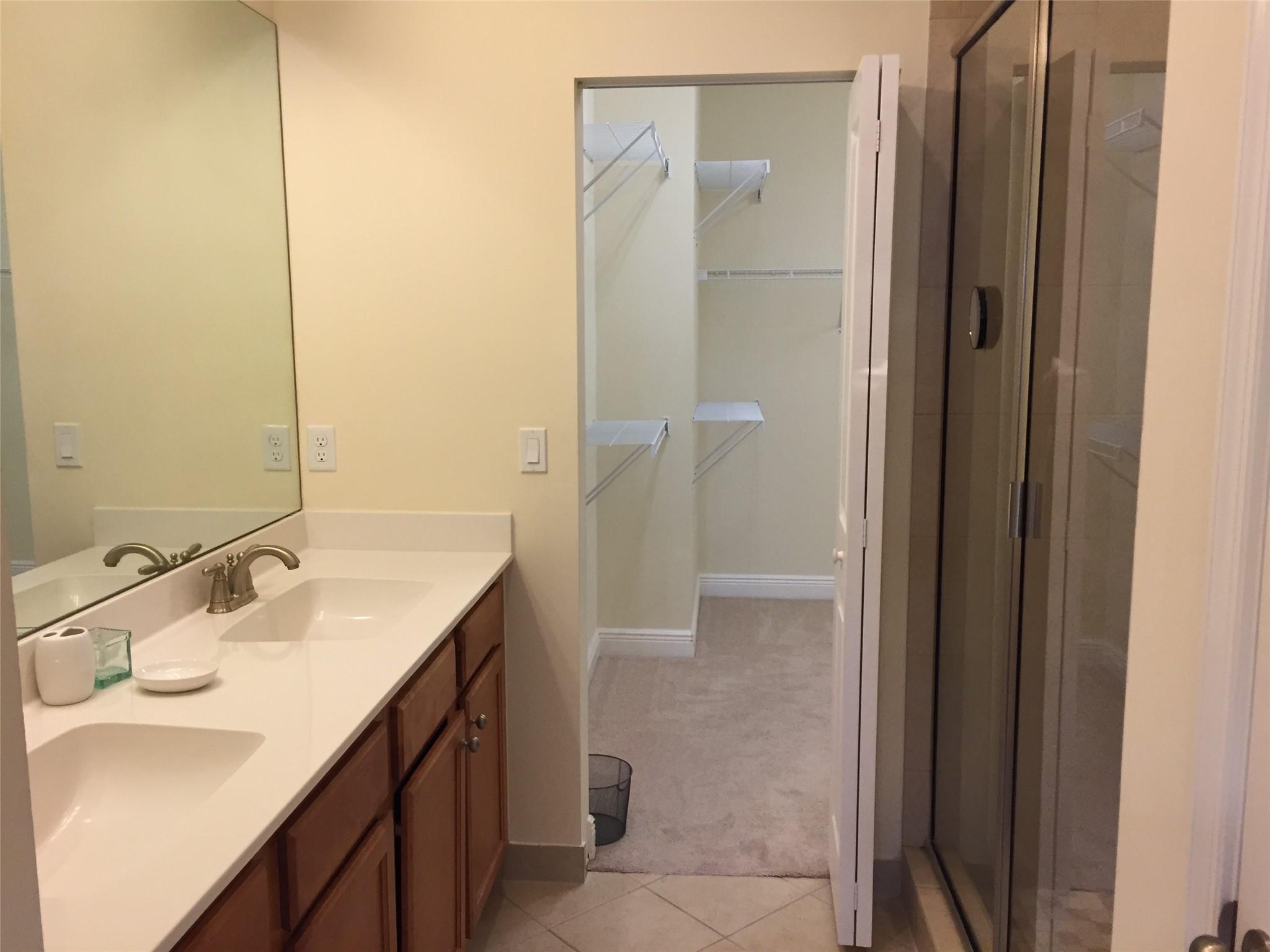 Sawgrass Lakes 154-2 B - Residential Lease