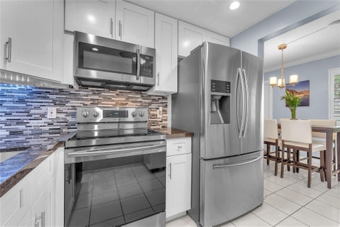 Tiny photo for 290 Farnham M, Deerfield Beach, FL 33442 (MLS # F10551215)
