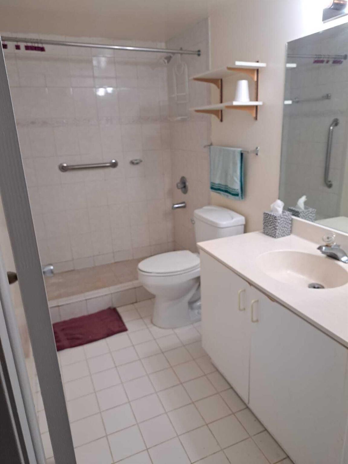 HARDING TOWER CONDO - Residential Lease