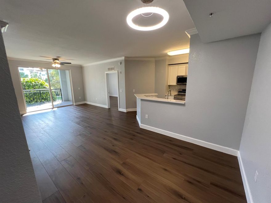 Newly remodeled 2 bed 2 bath in the heart of Boynton Beach. New kitchen with Quartz countertops and all new appliances. New Luxury Vinyl Plank (LVP) with cork backing. new water valves, and toilet internal to mitigate future issues.