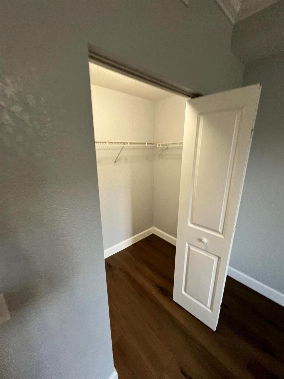 VIZCAYA LAKES CONDO - Residential