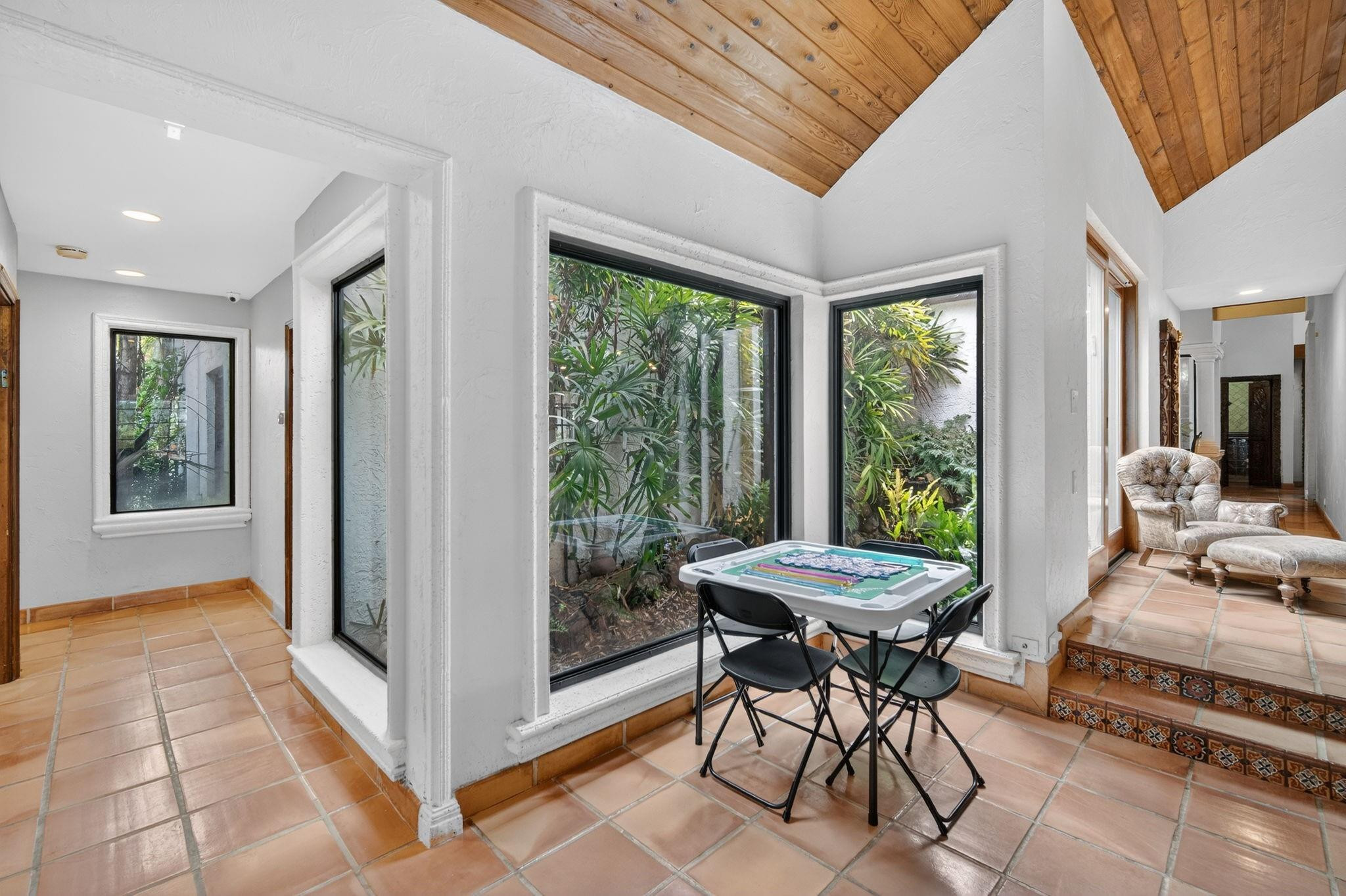 OAK POINT - Residential