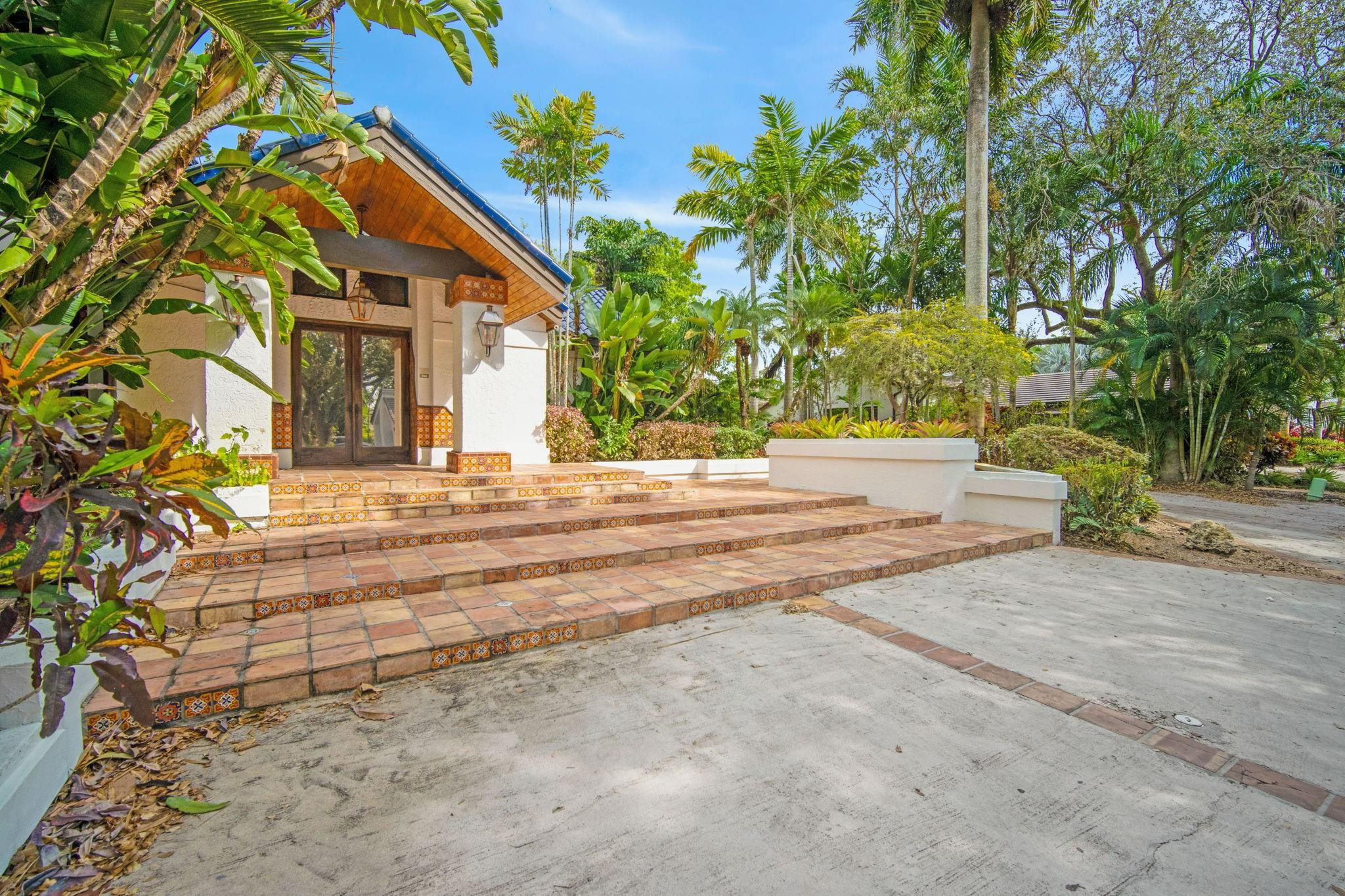 OAK POINT - Residential