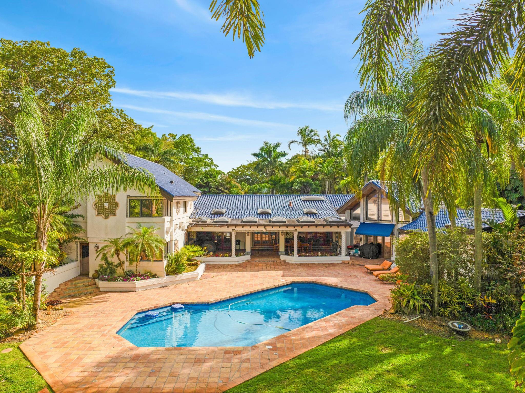 OAK POINT - Residential