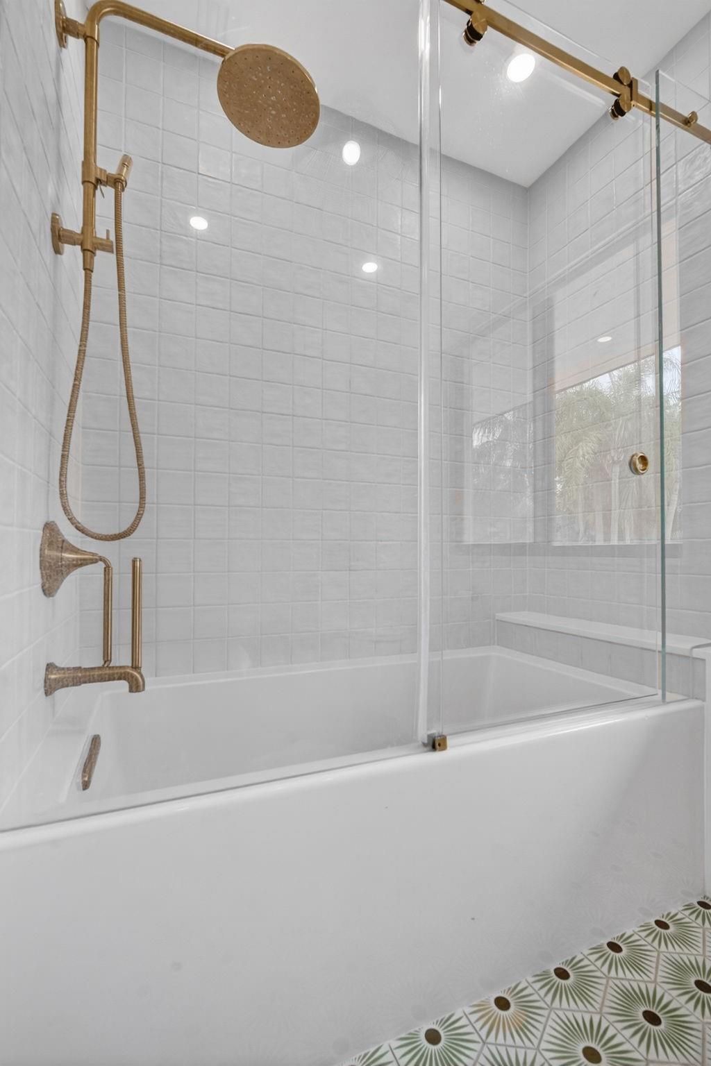 OAK POINT - Residential