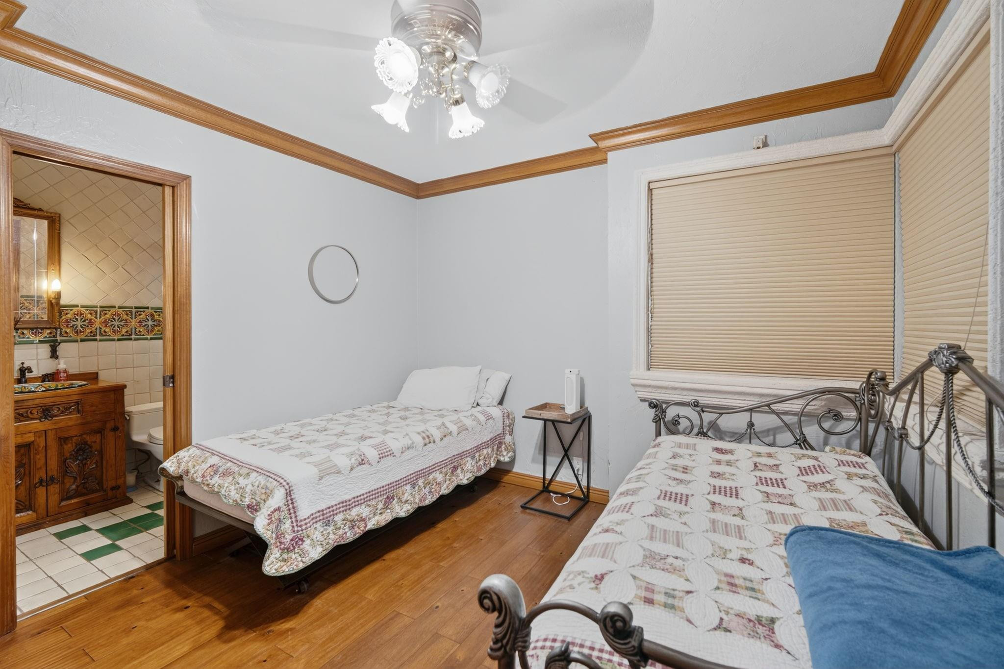 OAK POINT - Residential