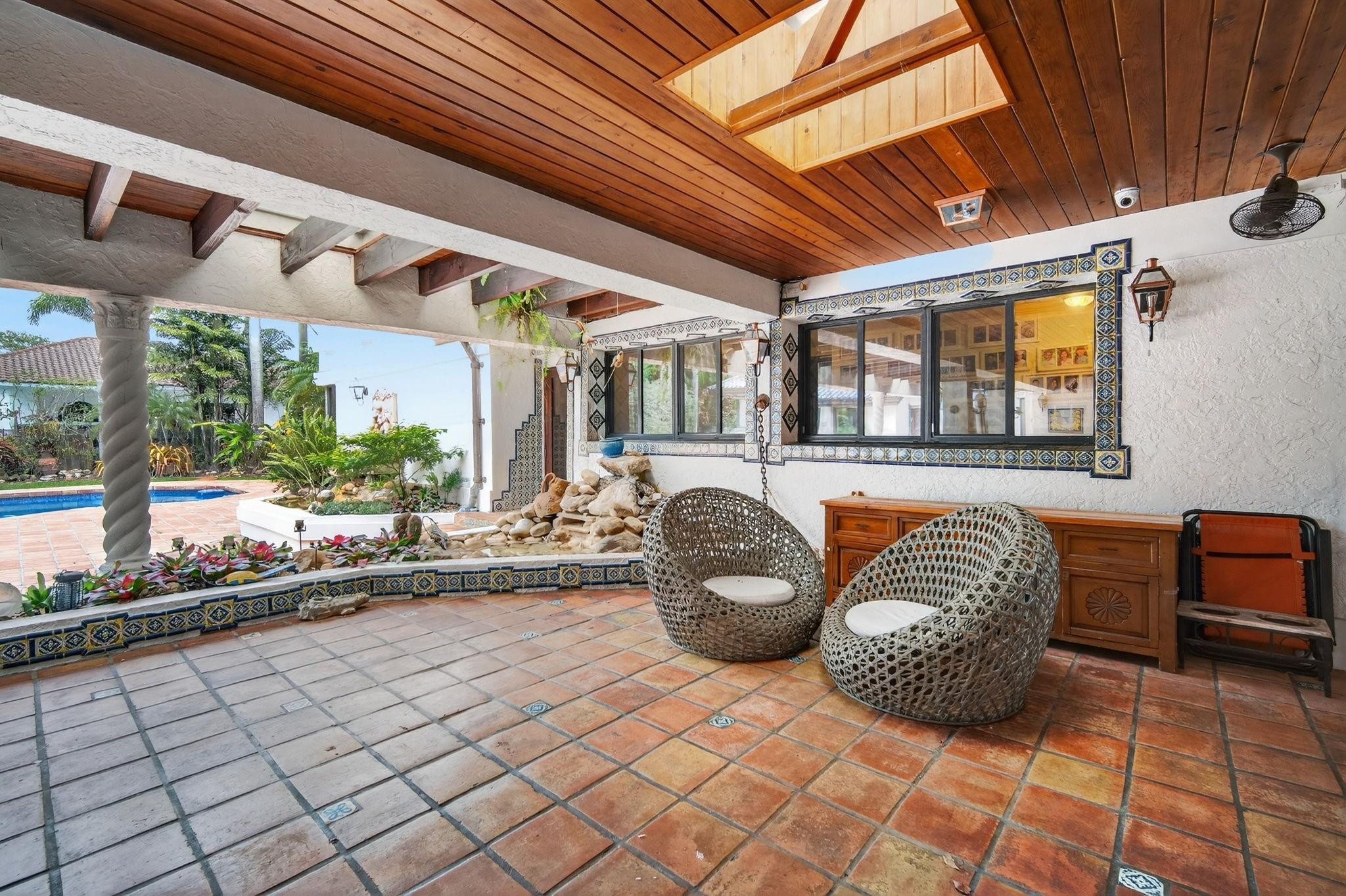 OAK POINT - Residential