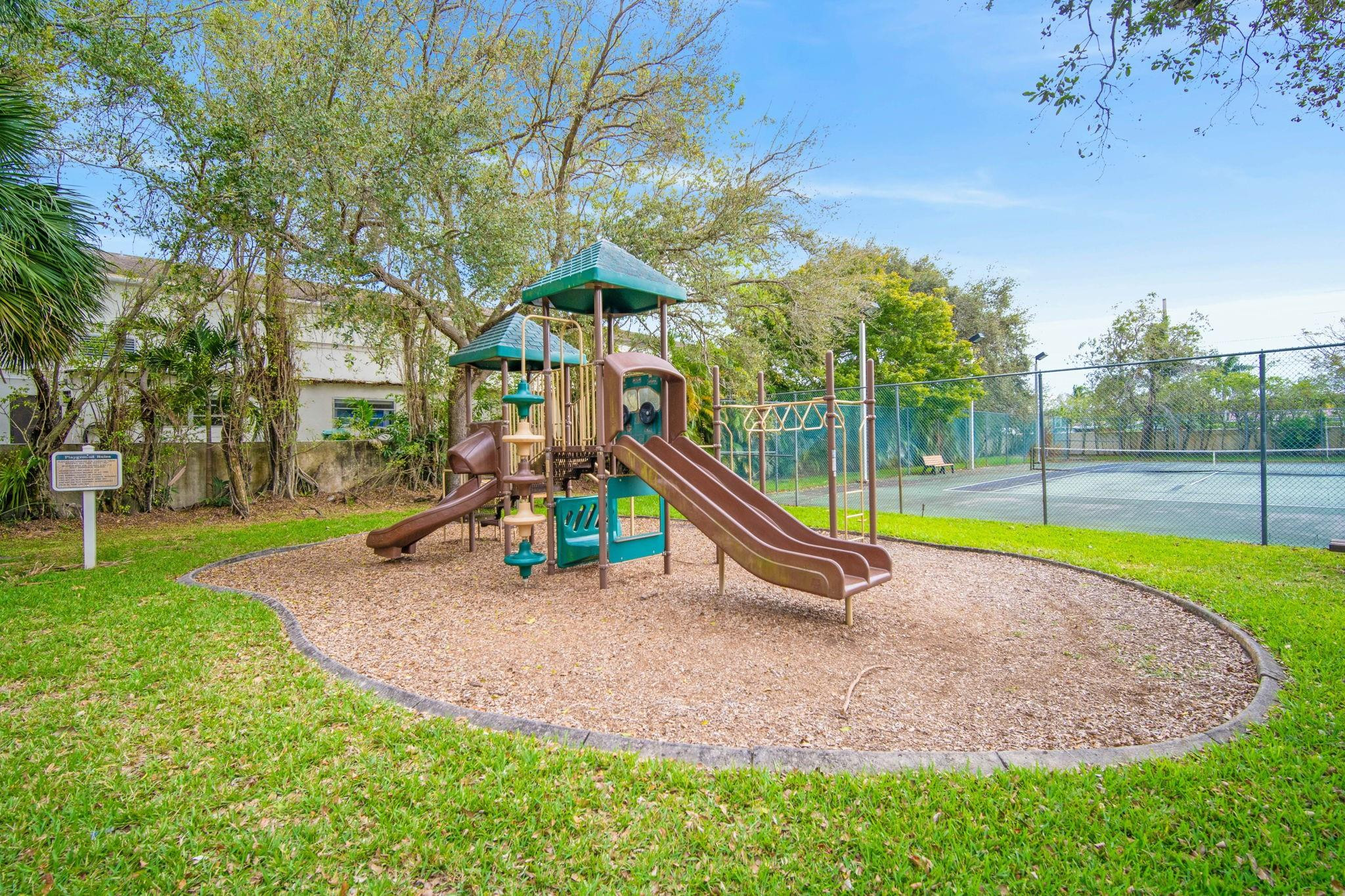 OAK POINT - Residential