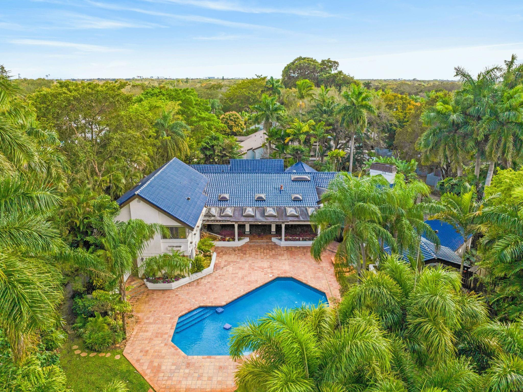 OAK POINT - Residential