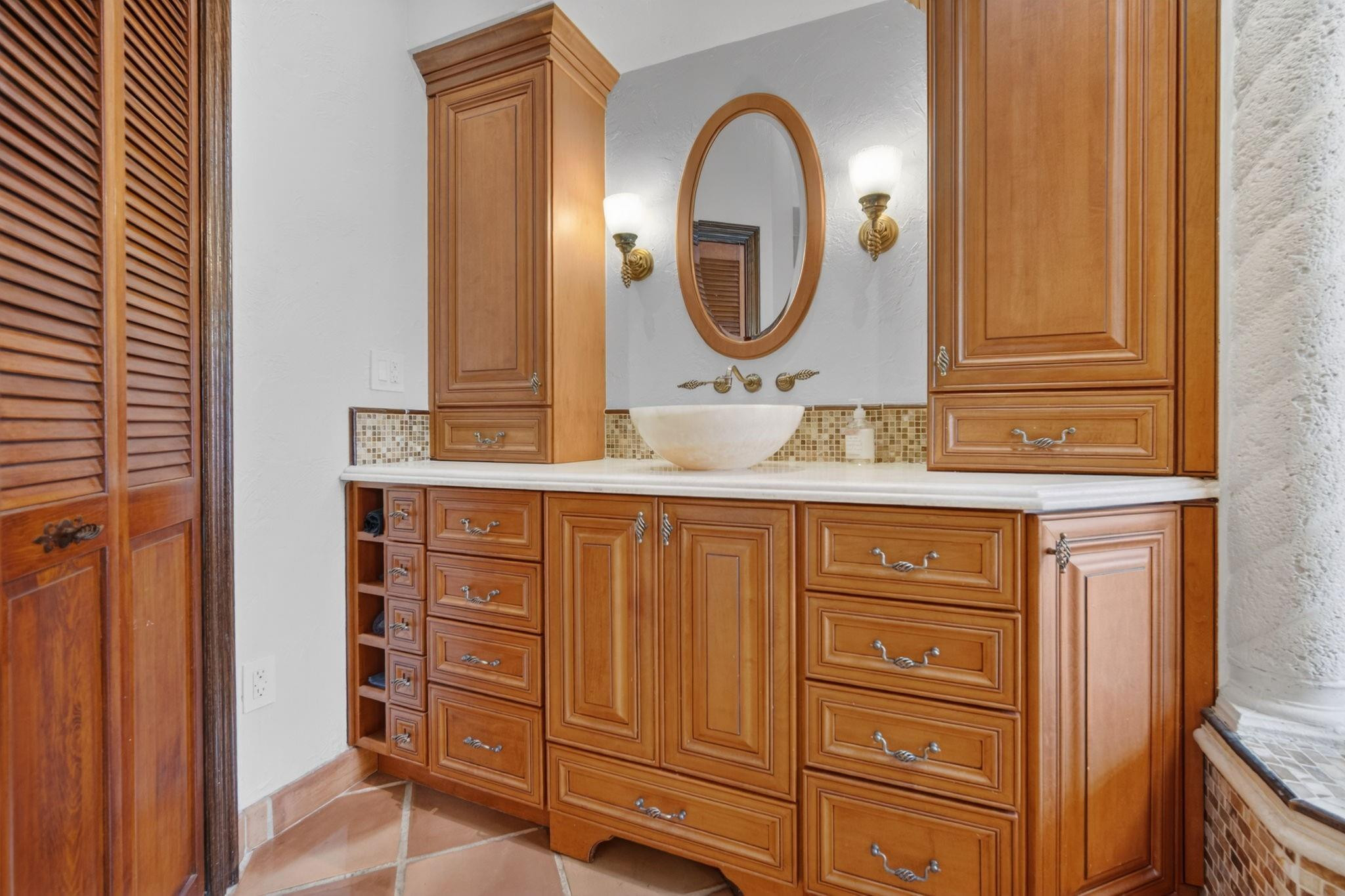 OAK POINT - Residential