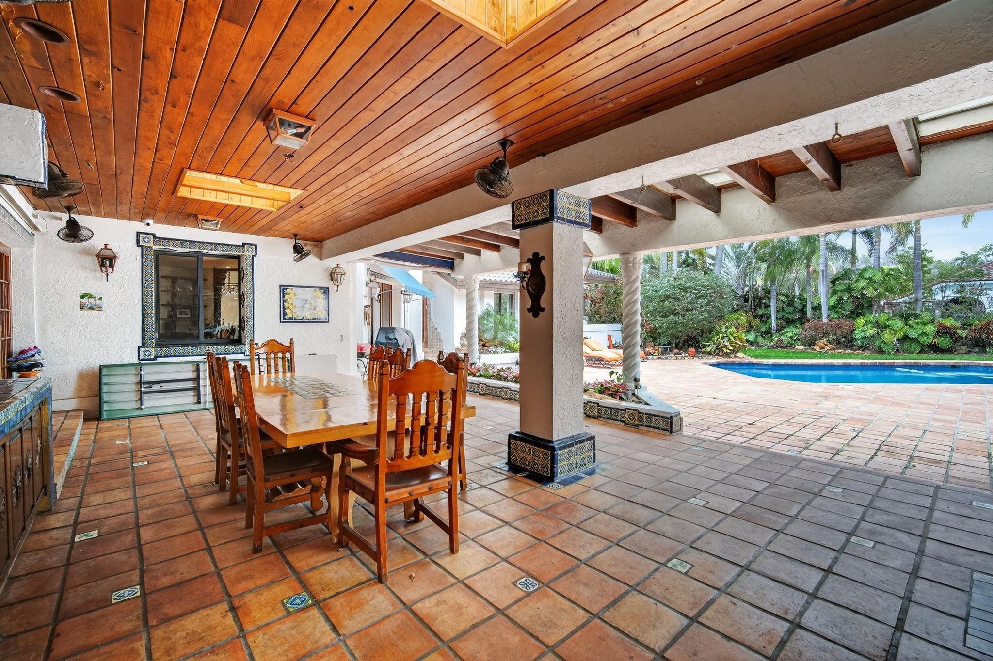 OAK POINT - Residential