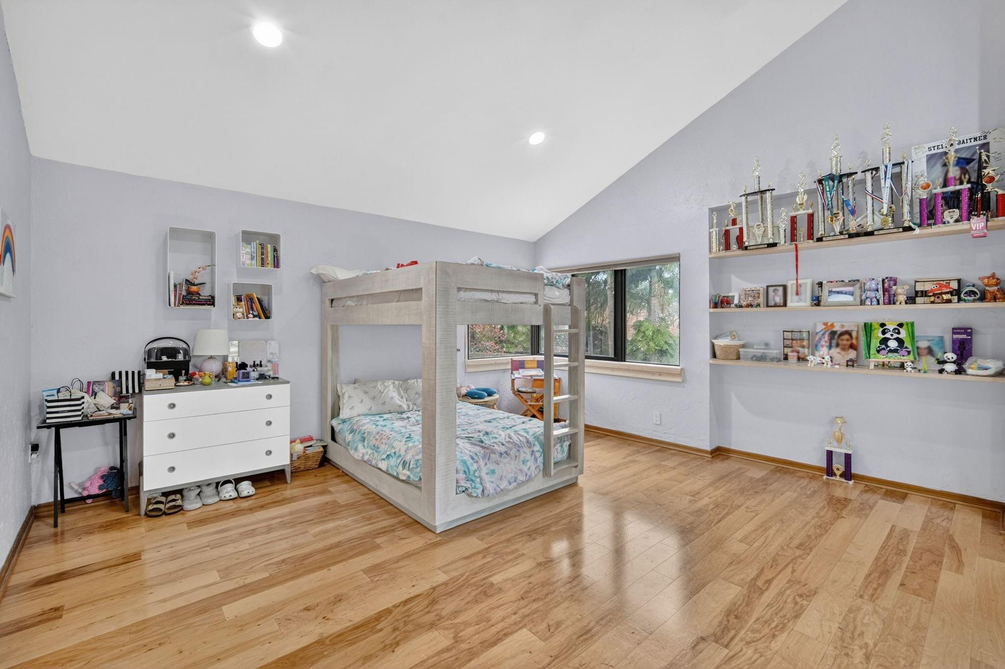 OAK POINT - Residential