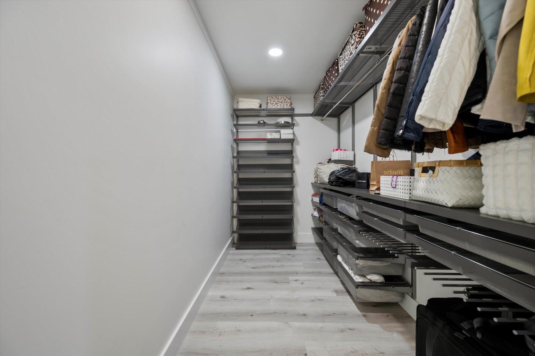 HOMELAND - Residential