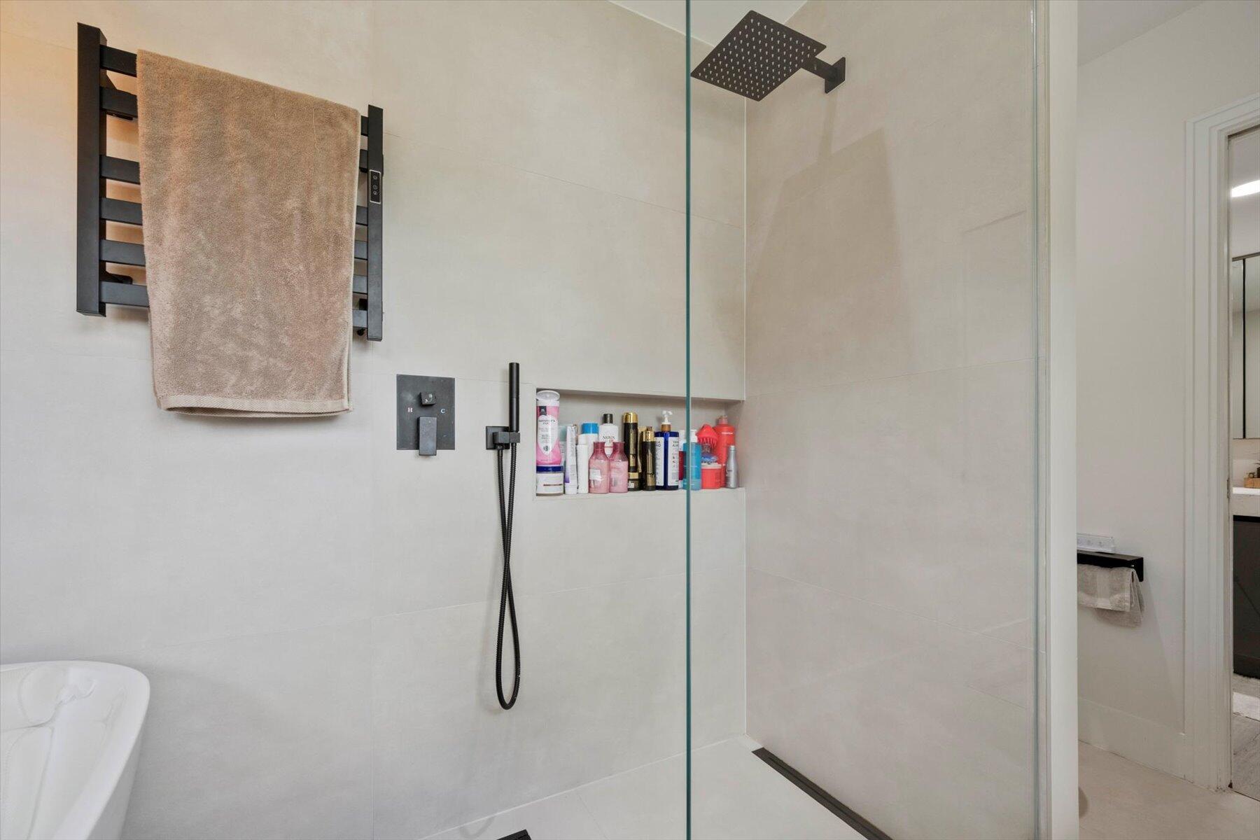 HOMELAND - Residential