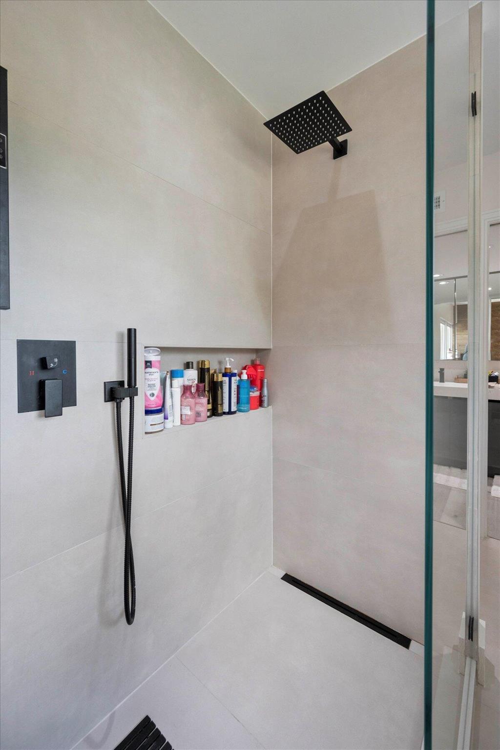 HOMELAND - Residential