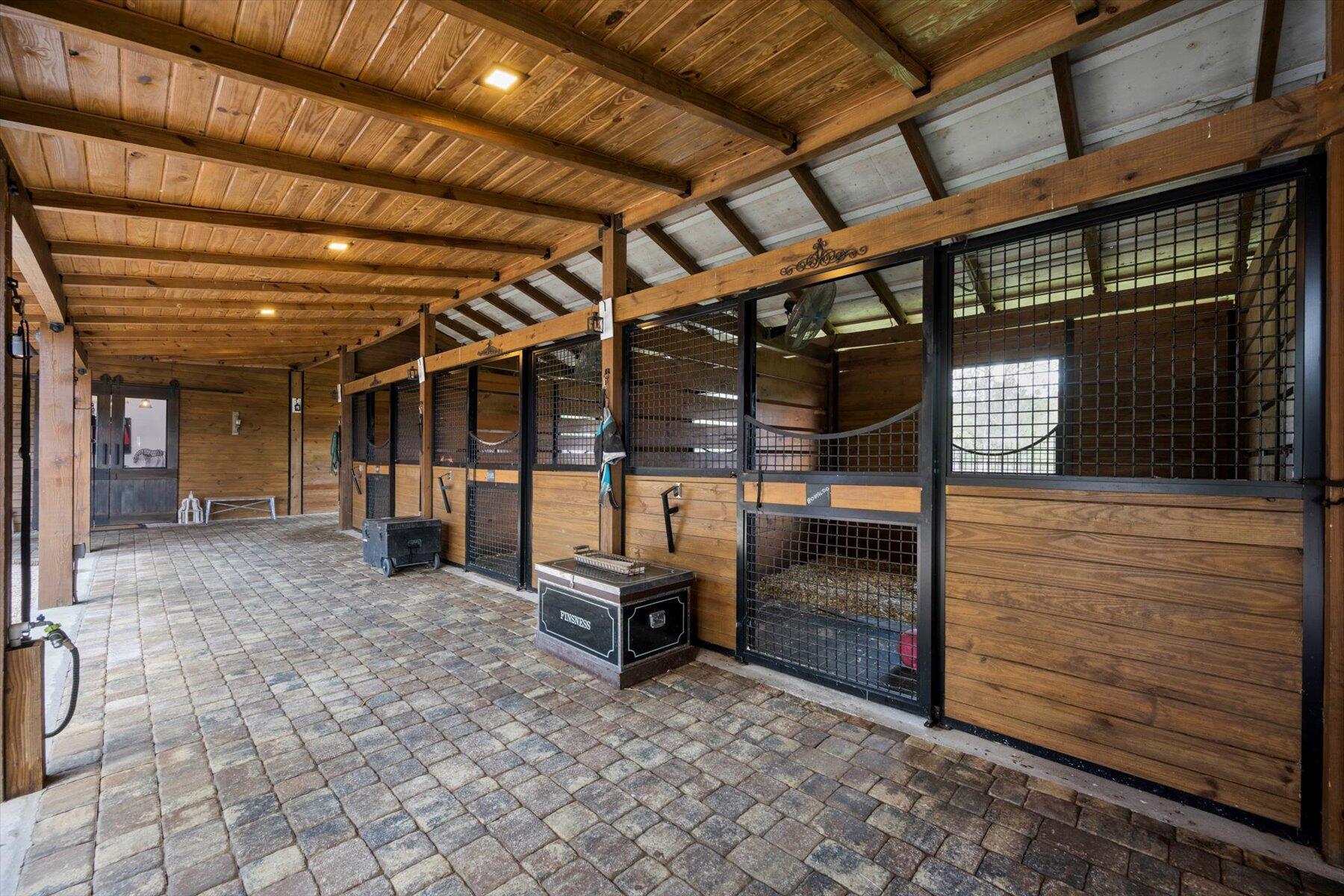 HOMELAND - Residential