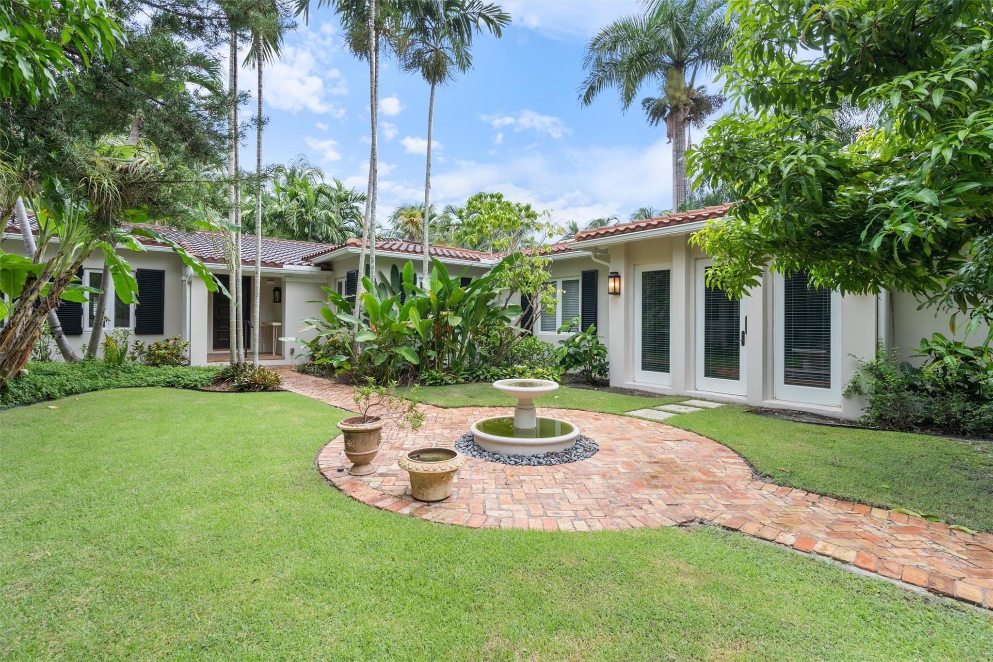 Rio Vista C J Hectors Res - Residential Lease