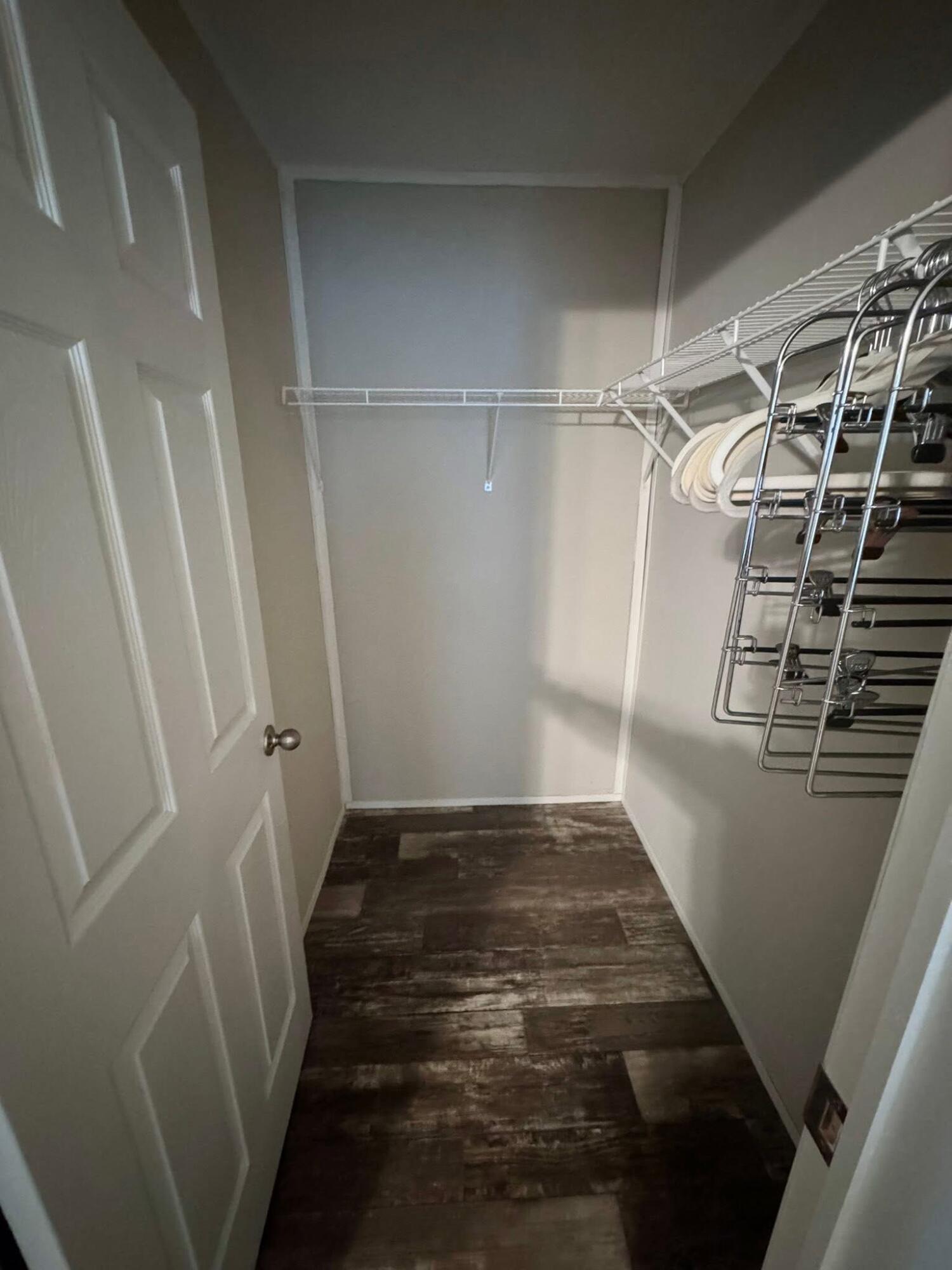 SANDHILL SHORES - Residential