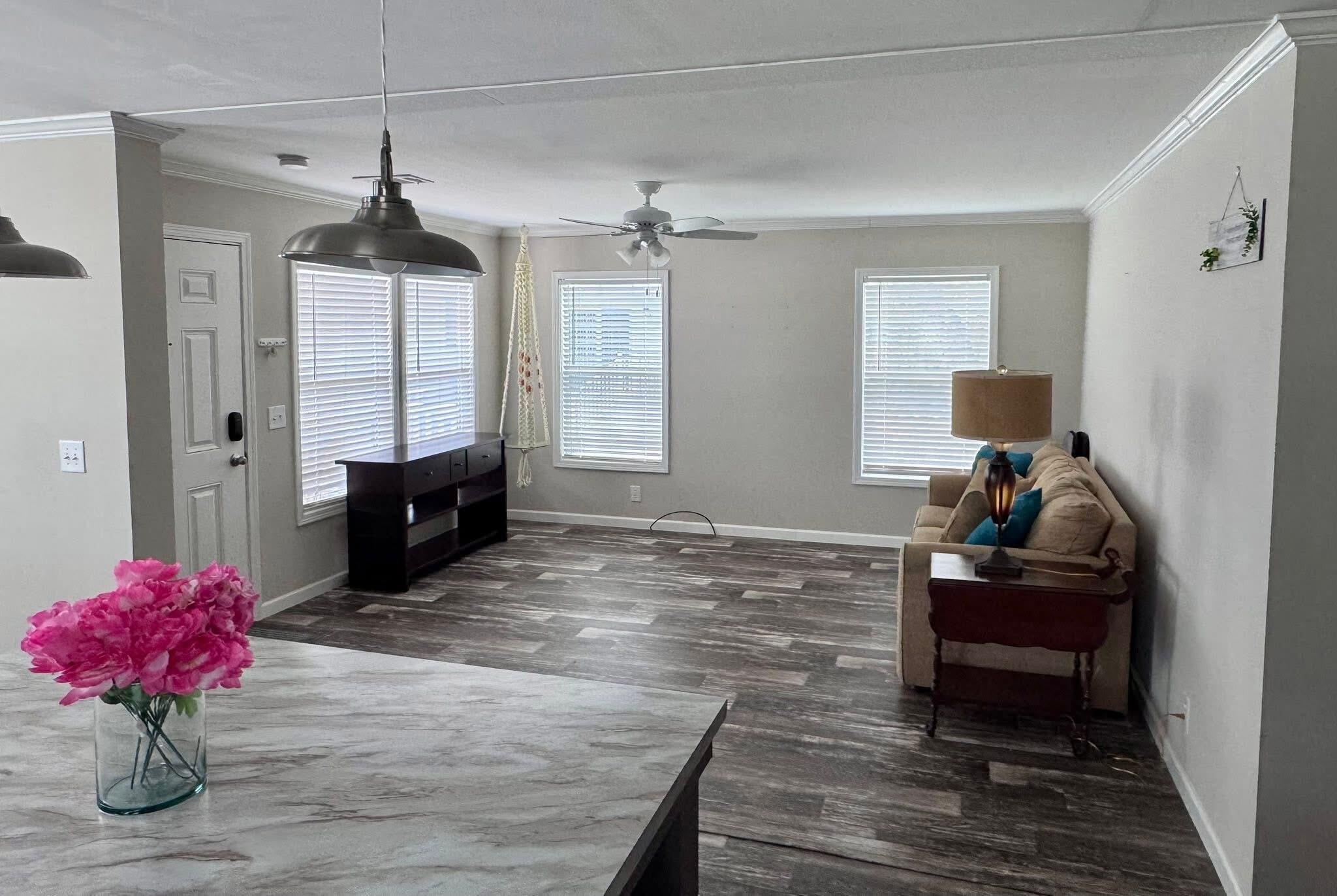 SANDHILL SHORES - Residential