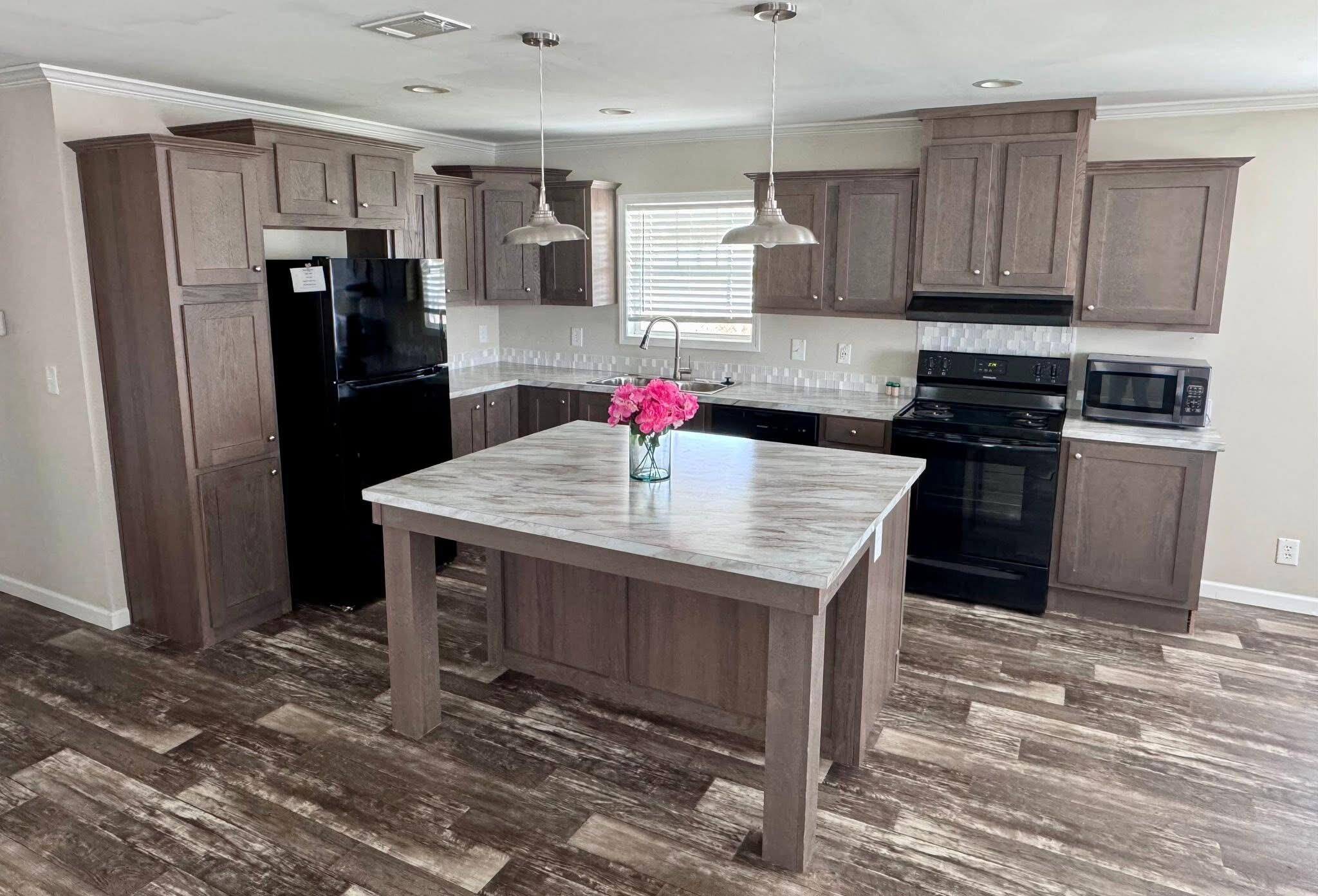 SANDHILL SHORES - Residential