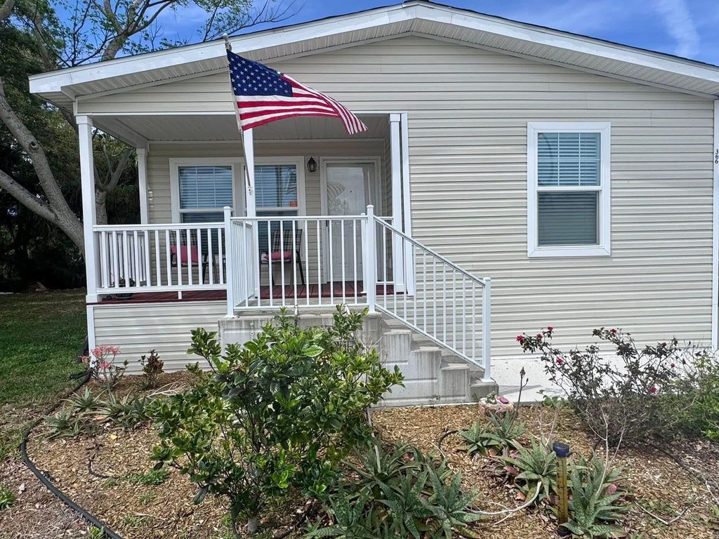 Photo of 366 Whippoorwill Circle, Fort Pierce, FL 34982 (MLS # B26019079)