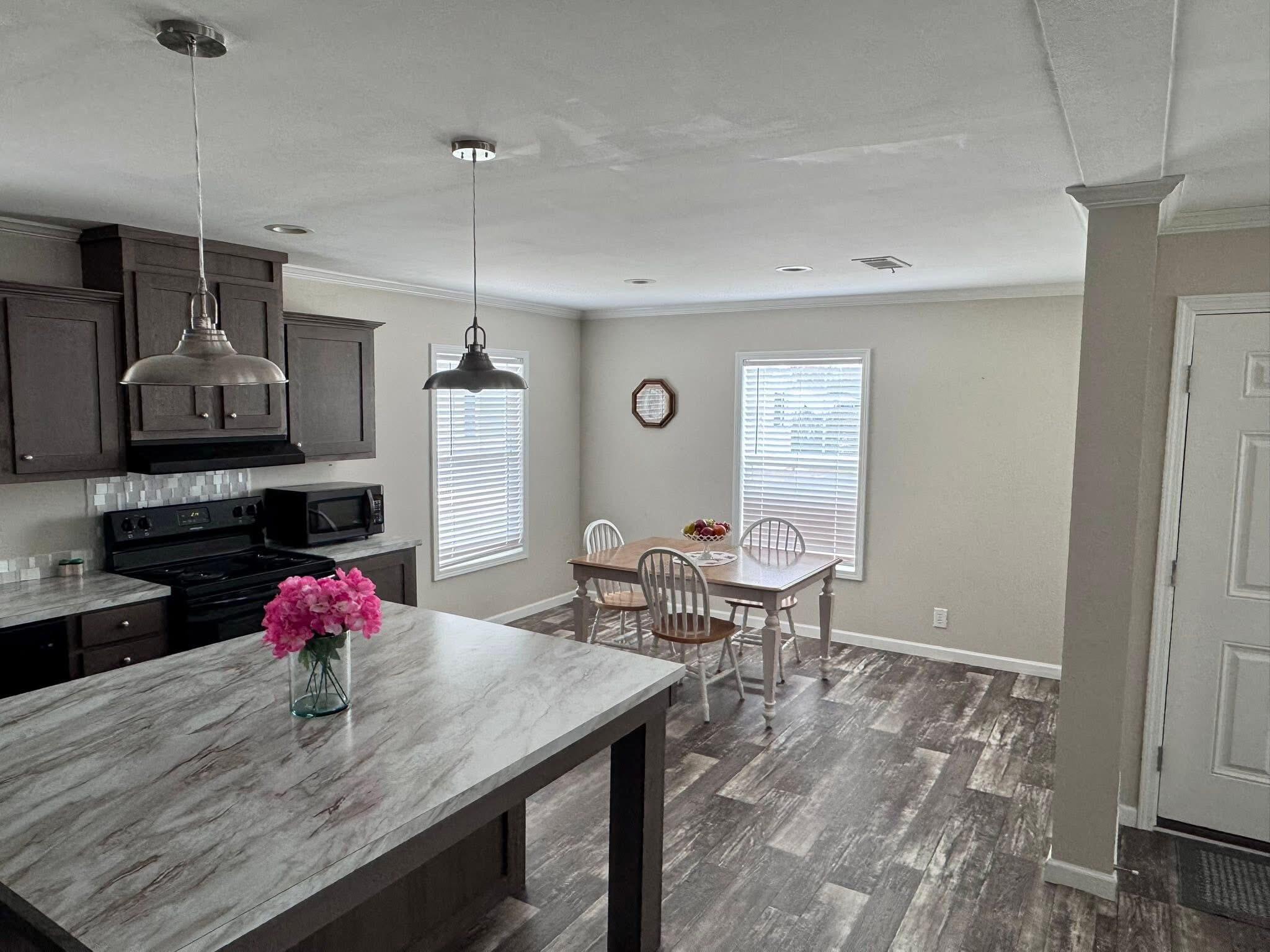 SANDHILL SHORES - Residential