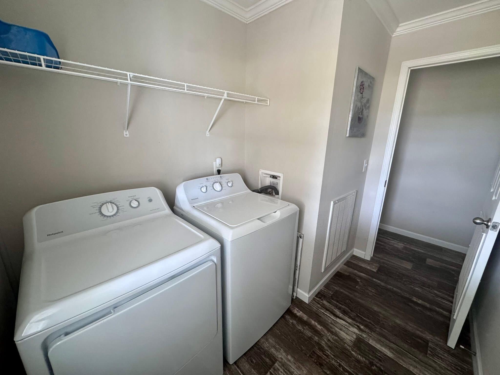 SANDHILL SHORES - Residential