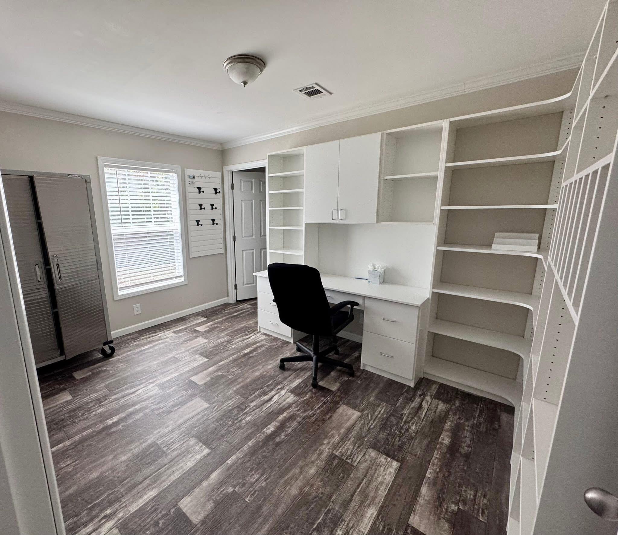 SANDHILL SHORES - Residential