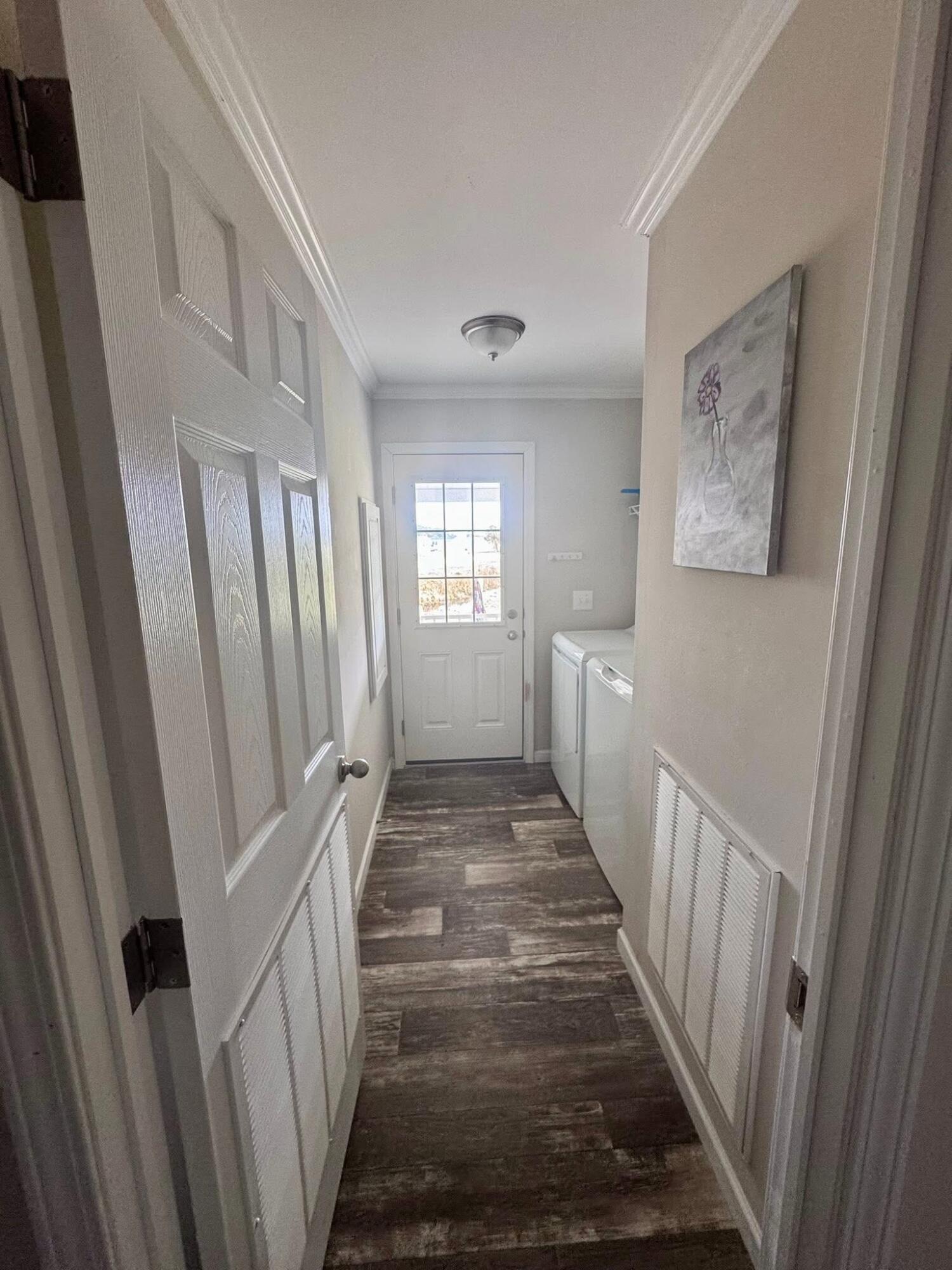 SANDHILL SHORES - Residential