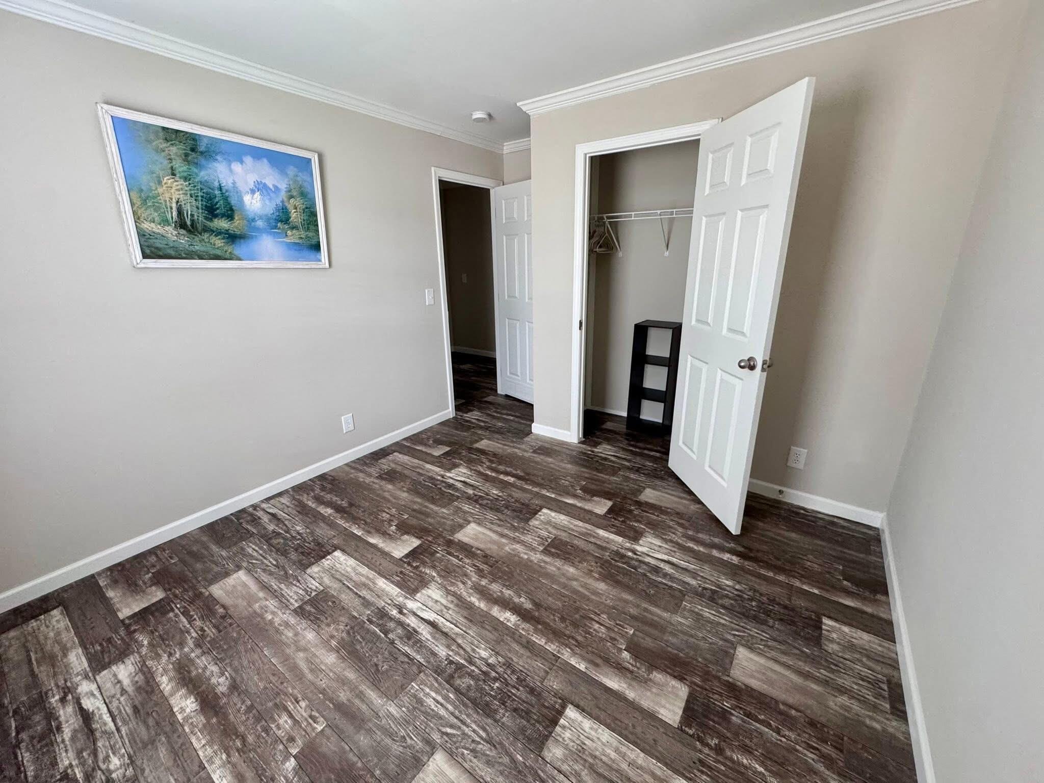 SANDHILL SHORES - Residential