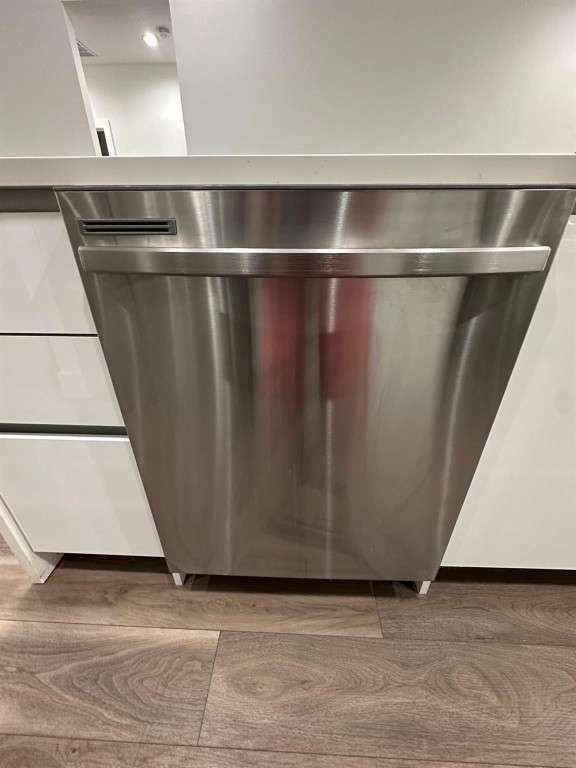 LAS PALMAS - Residential Lease