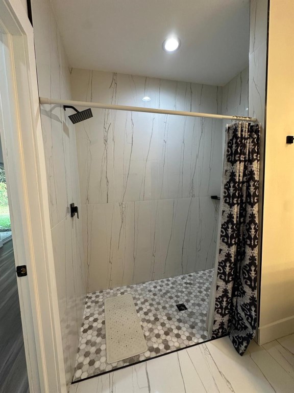 LAS PALMAS - Residential Lease