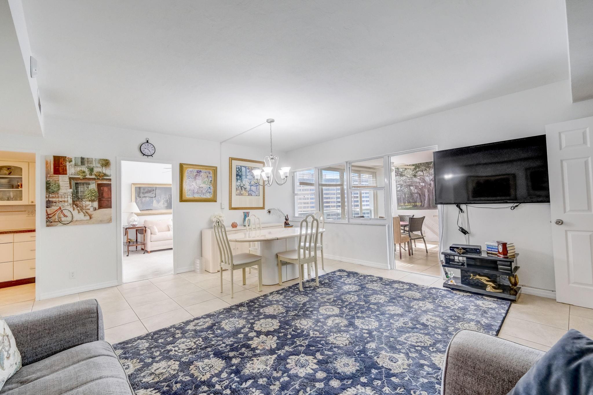 CORAL RIDGE TOWERS EAST - Residential