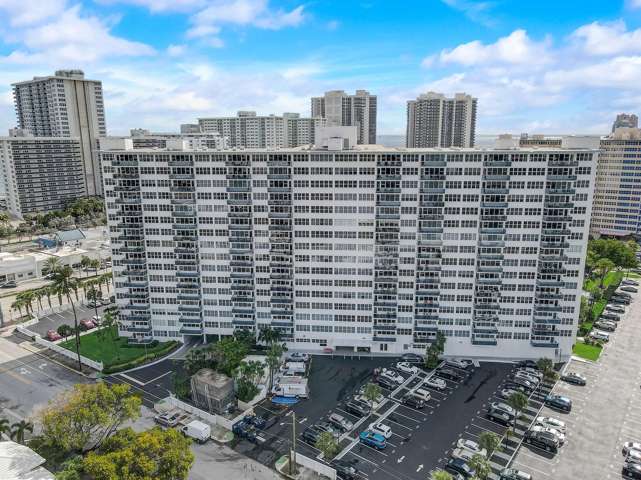 CORAL RIDGE TOWERS EAST - Residential